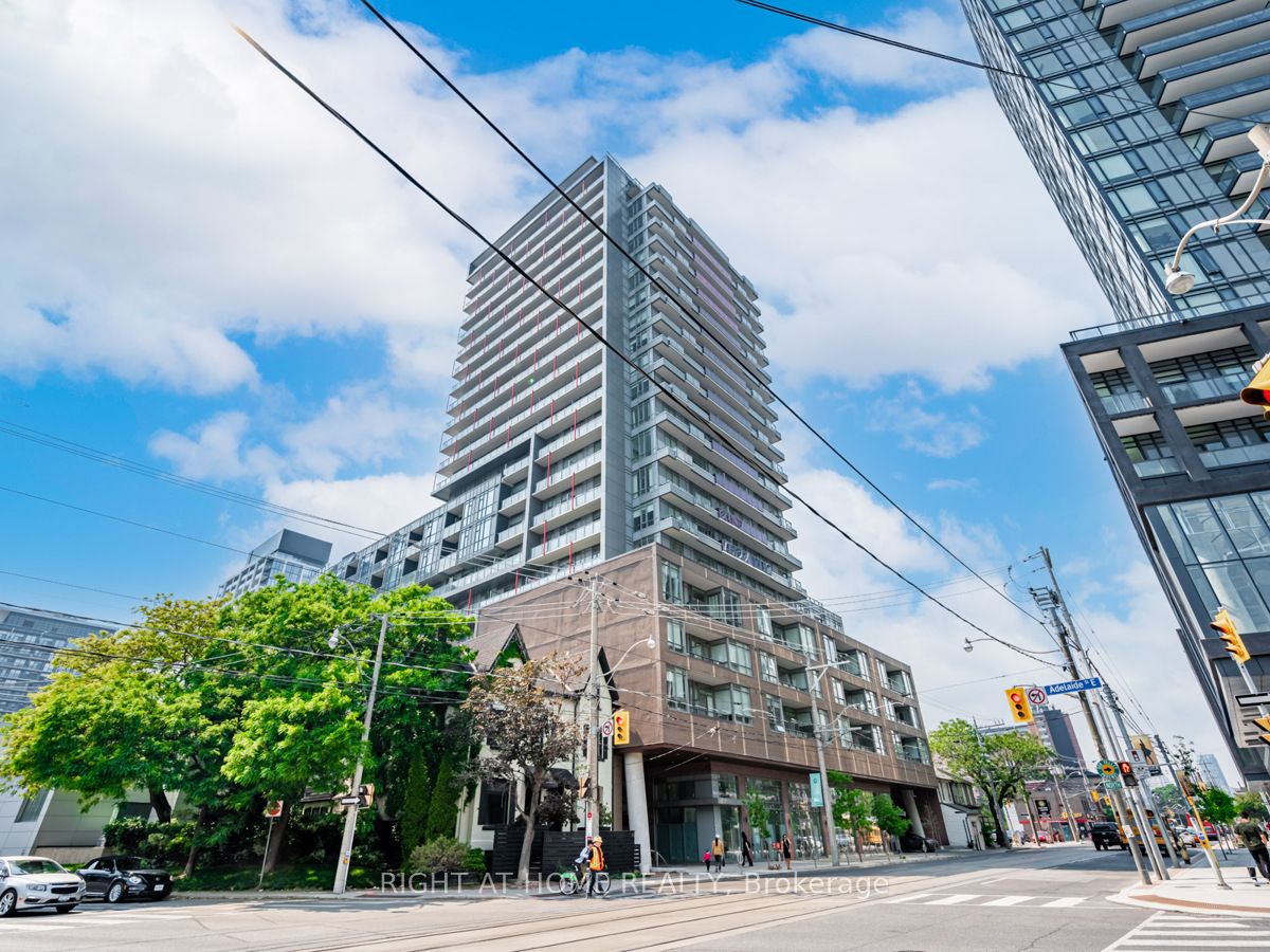 120 Parliament St 405