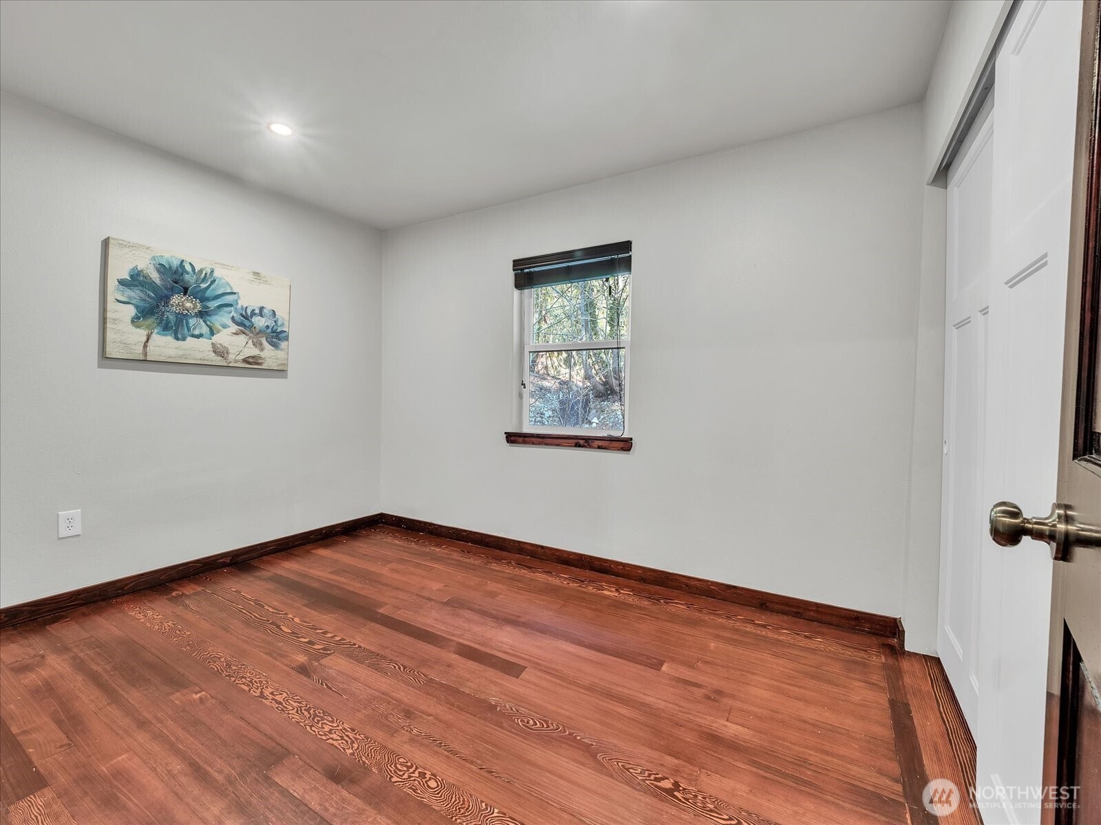 1819 Sunnyside Boulevard