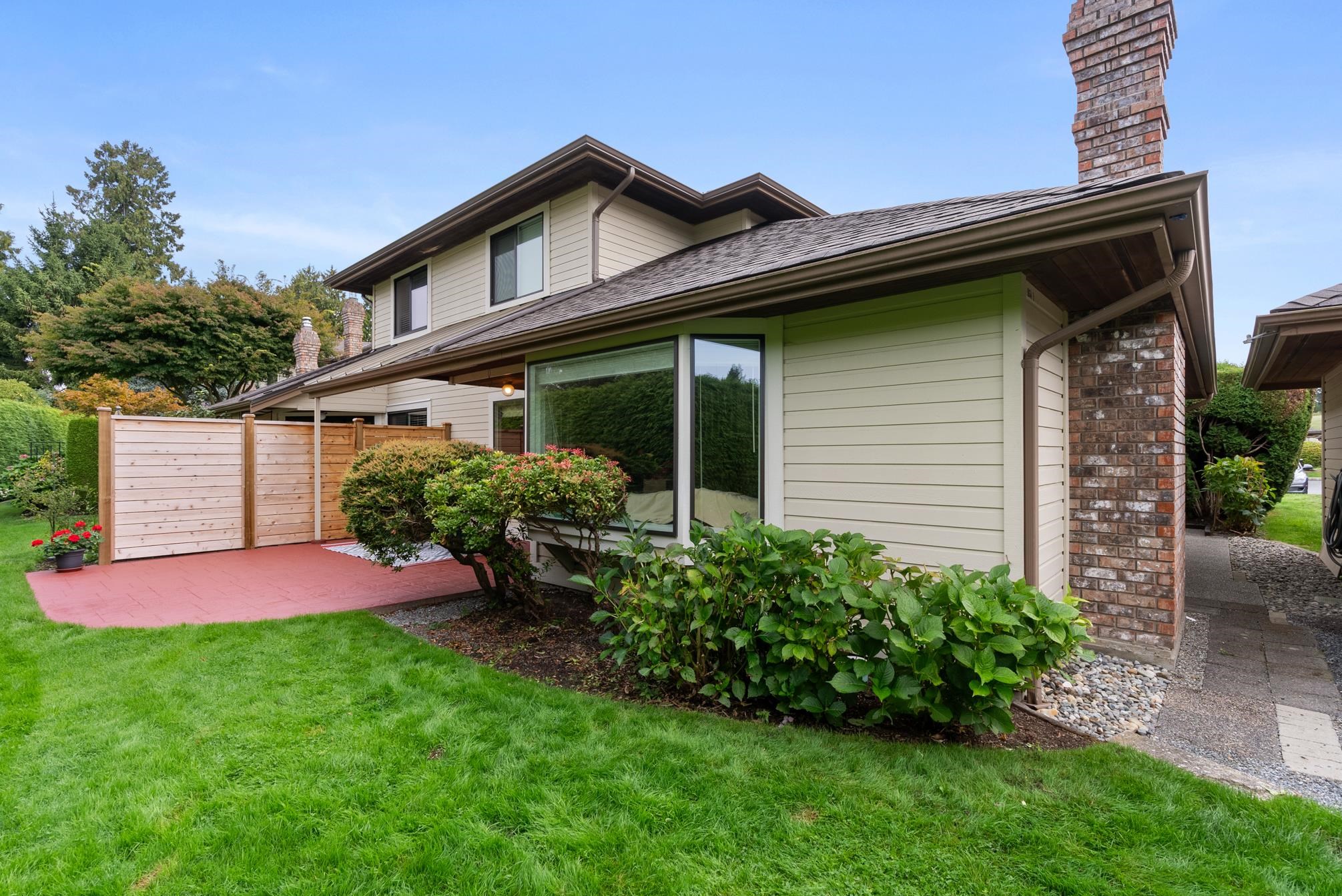 1854 Southmere Crescent 1