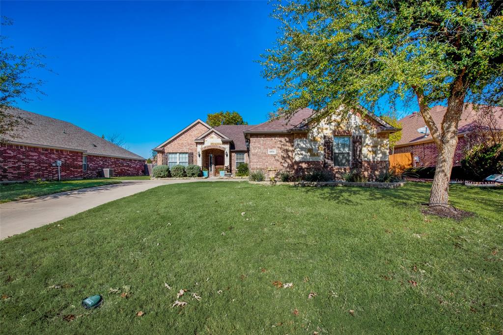 Welcome to this 3 bedroom and 2 bath home in the cul-de-sac street. Home features all SS appliances, including SS refrigerator, granite countertops, wood floor throughout, and ceramic tiles in the wet areas. Master includes garden tub, separate shower and dual sinks. Unwind outside with the outdoor kitchen, pergola and private backyard.  Convenient access to shopping, dining, and highways.