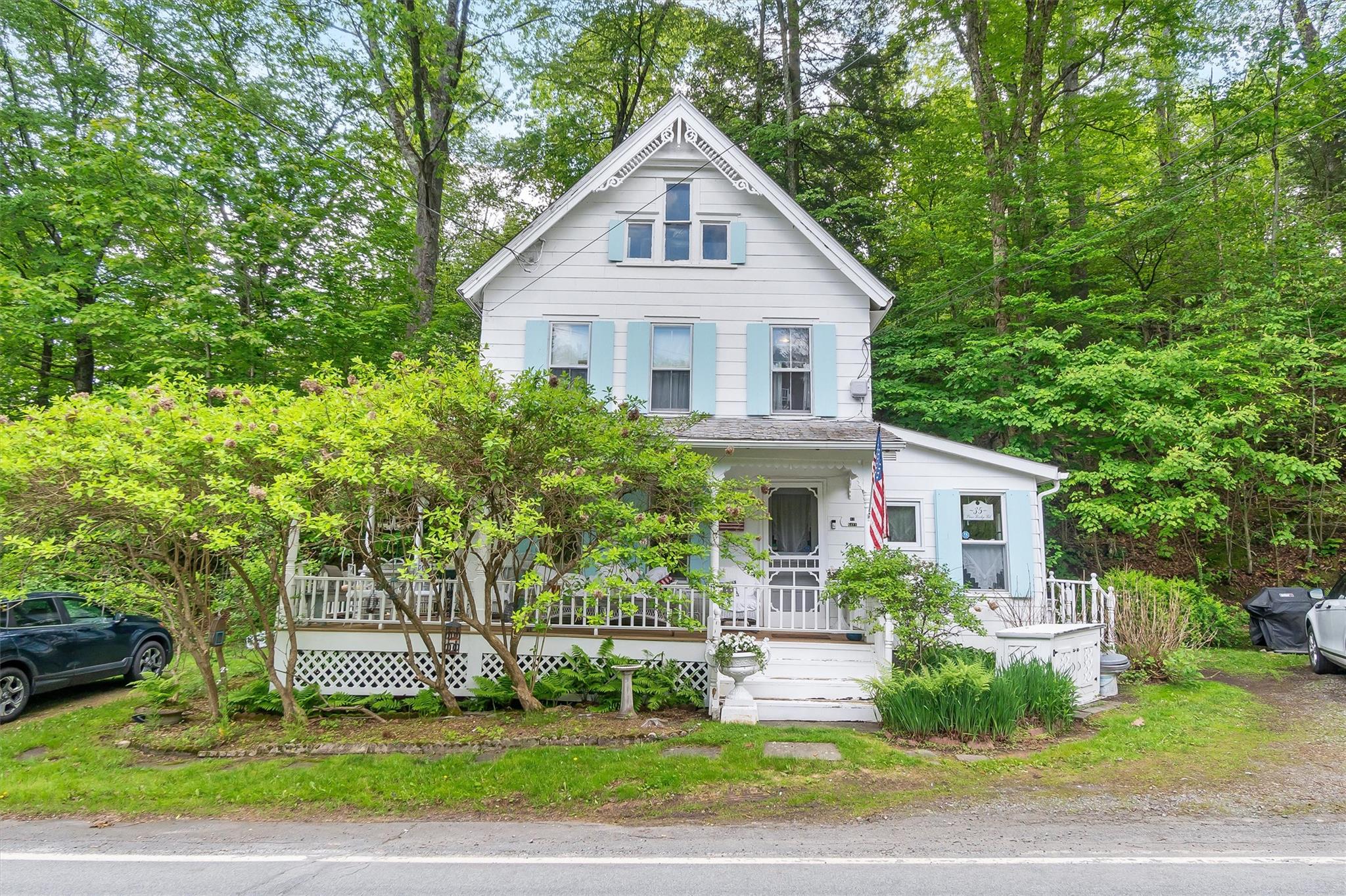 Charming circa 1900 2-story