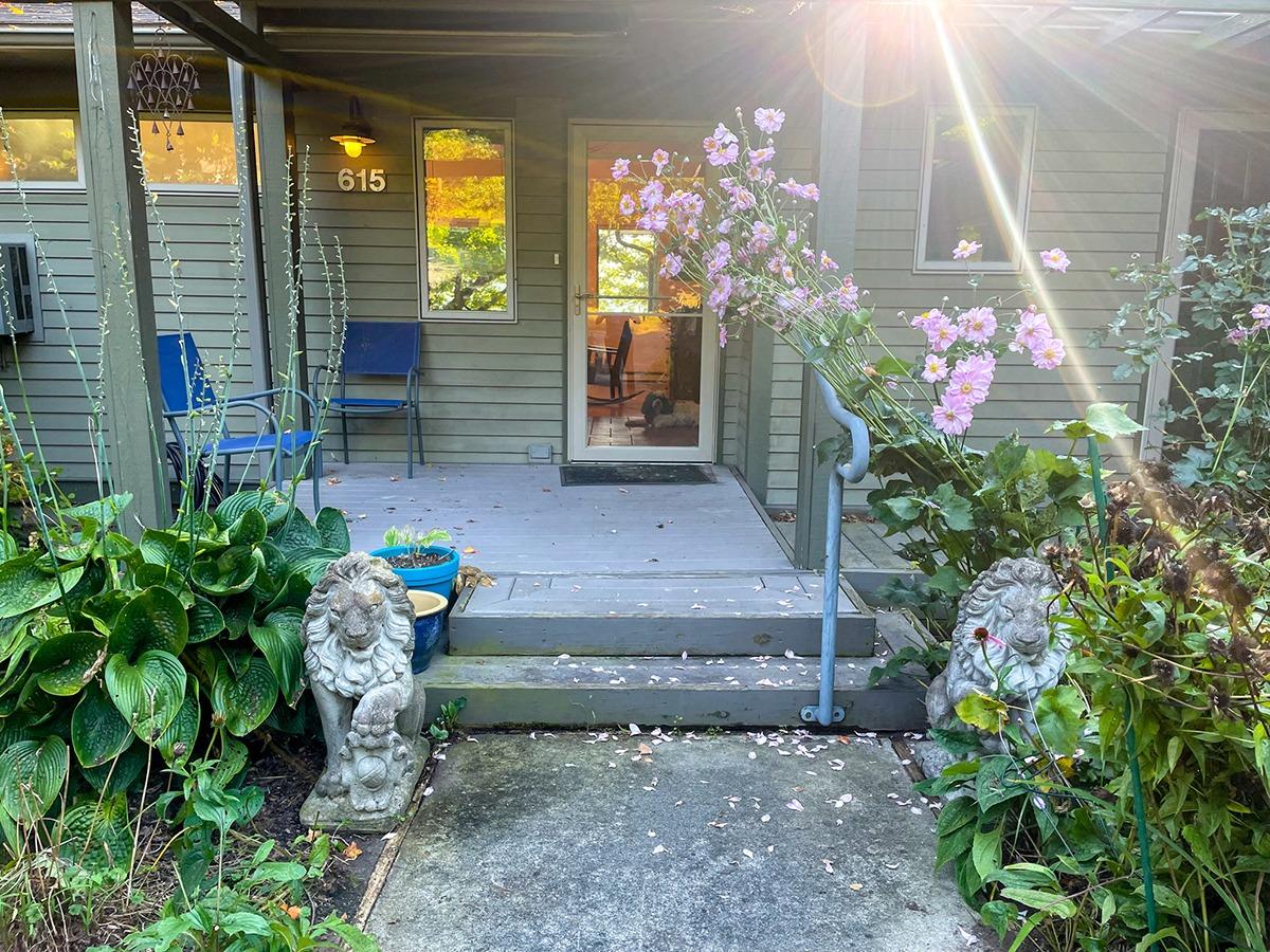 615 LANSING STATION Road