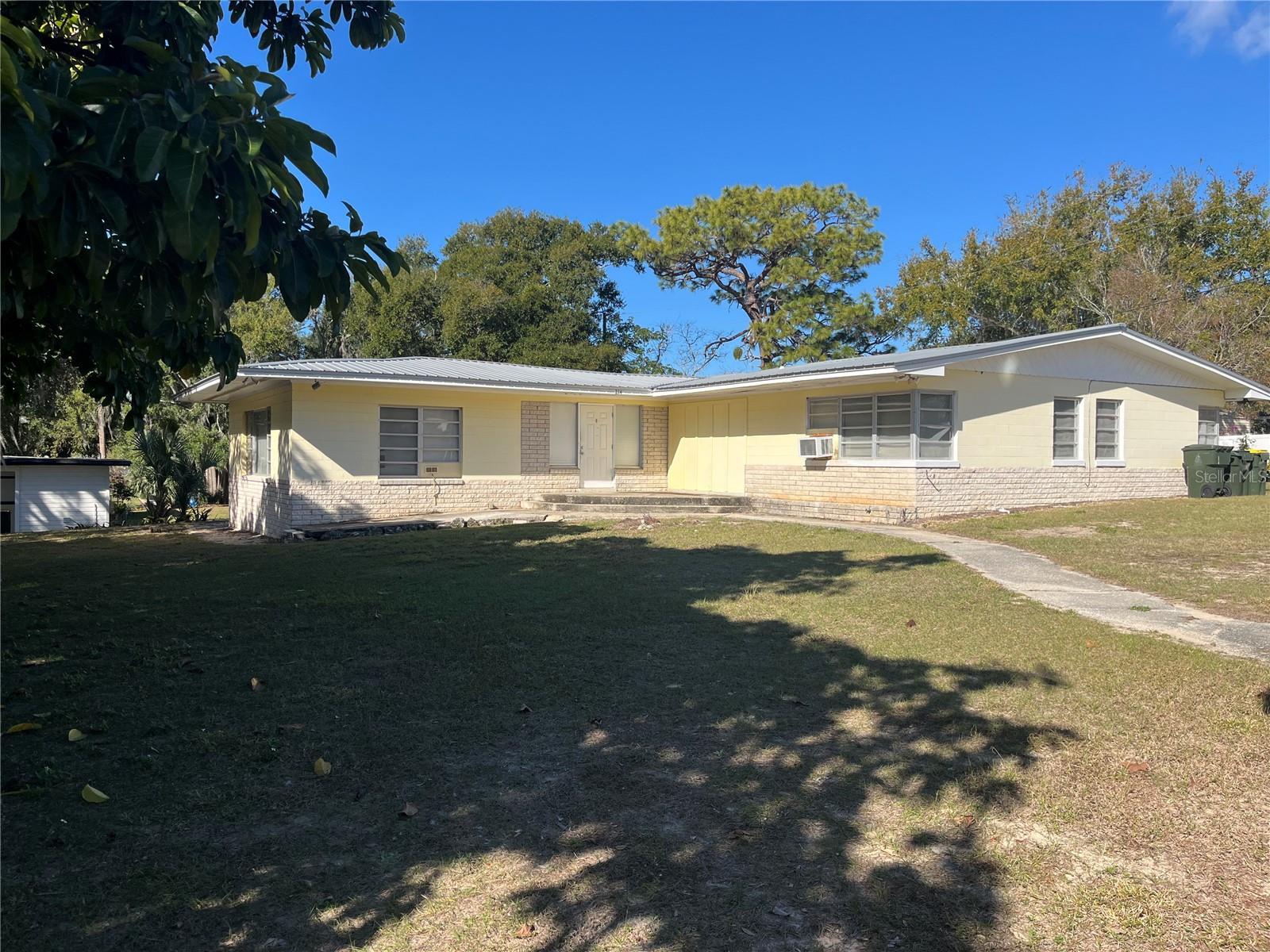 214 W Osceola Street