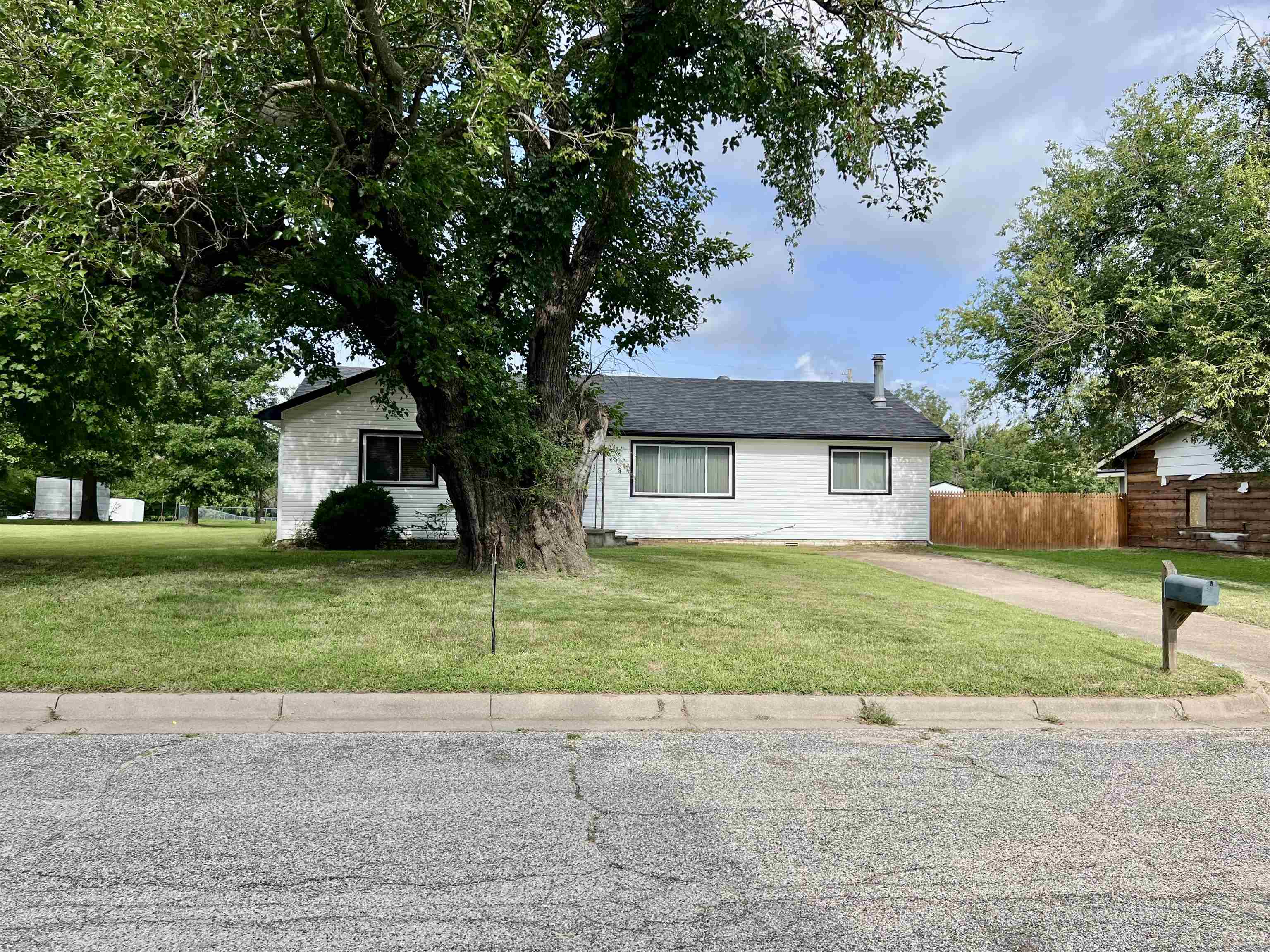 1015 N 10th