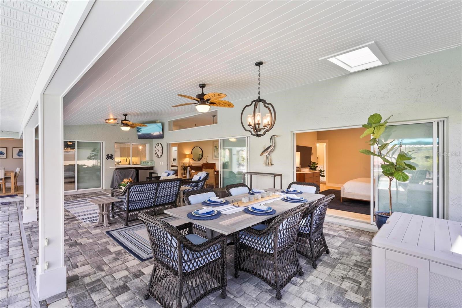 6 Colony Court