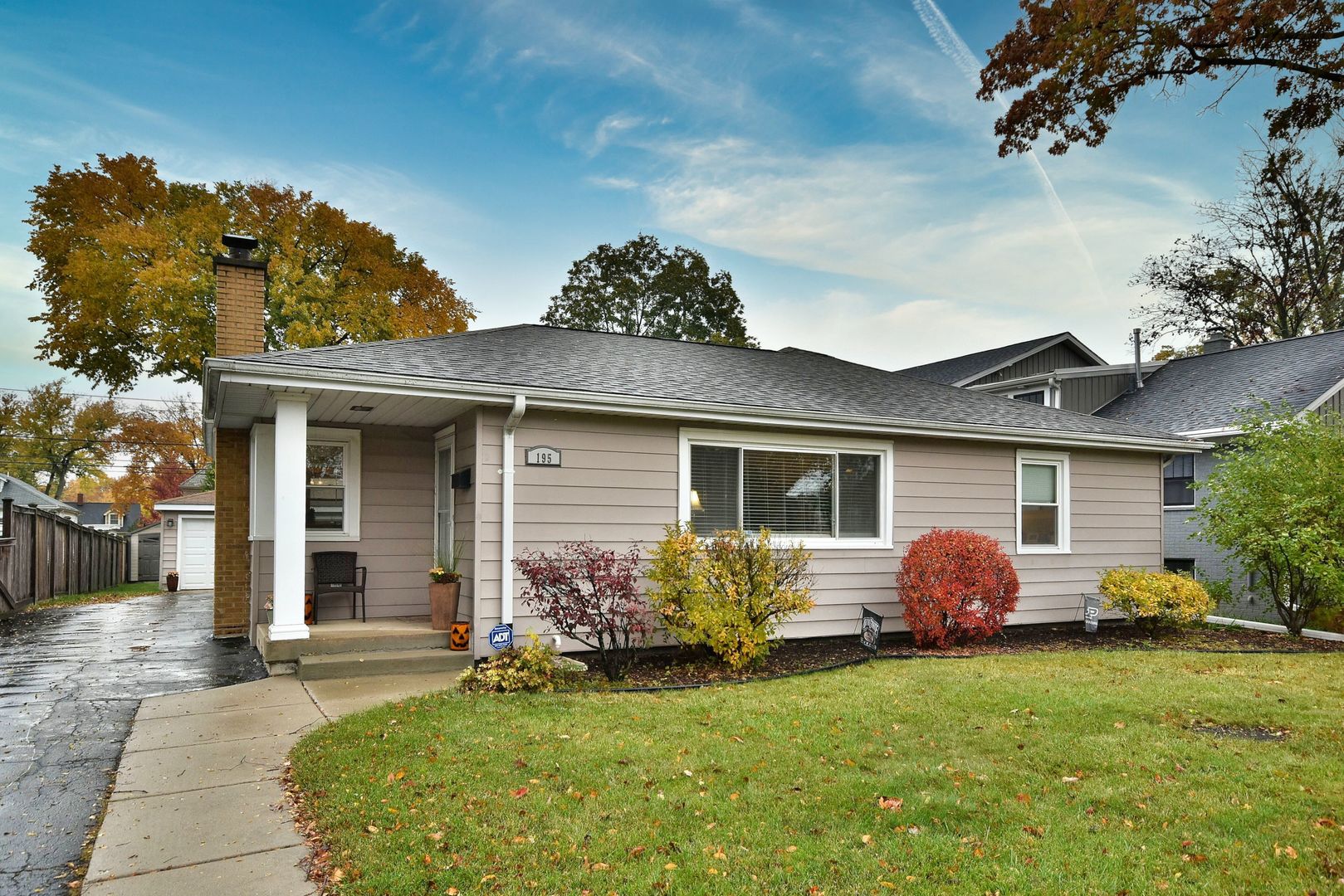 195 E Madison Street, Elmhurst, IL 60126