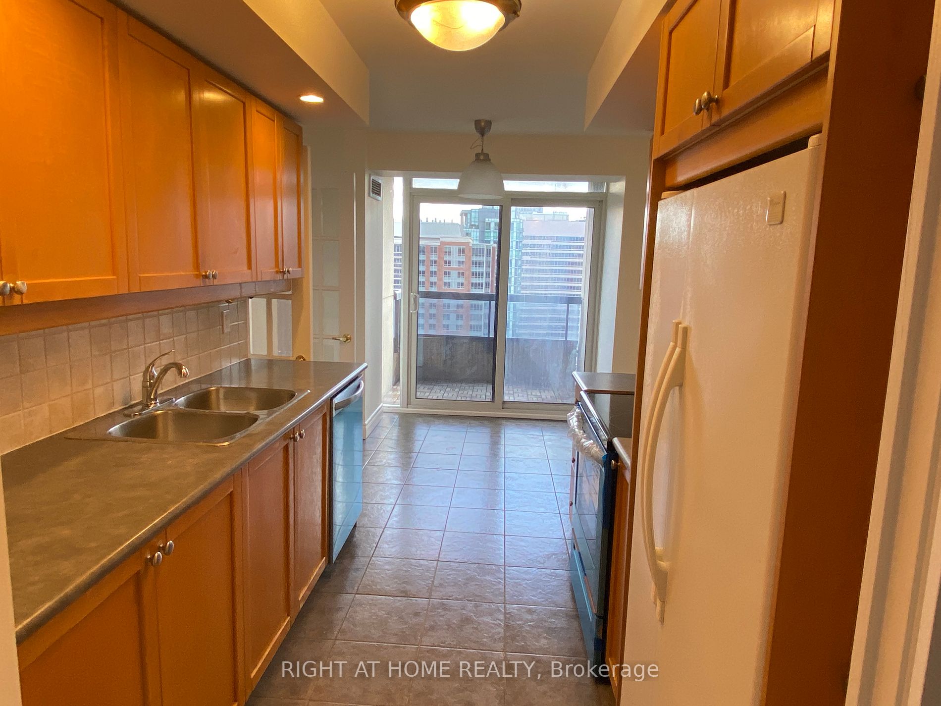 5 Northtown Way 1312