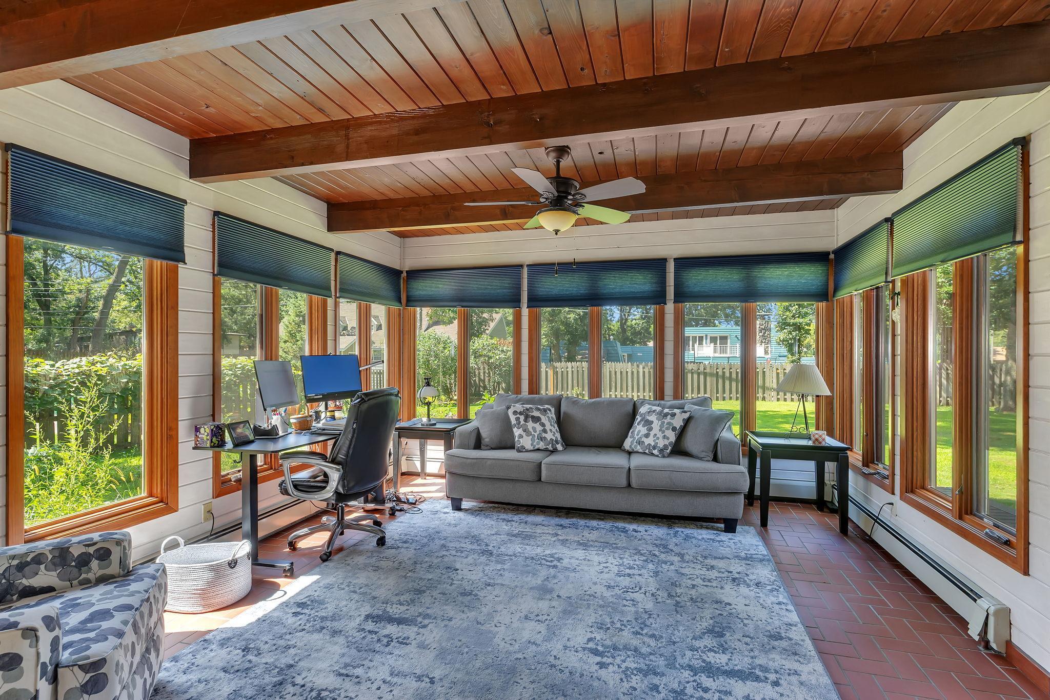 2021 Hillcrest Drive