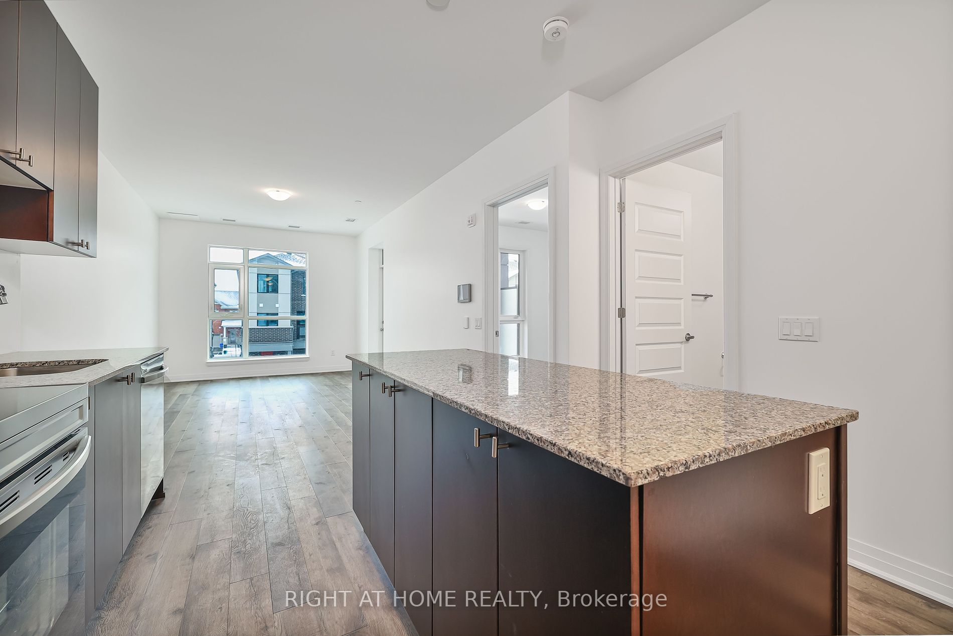 470 Gordon Krantz Ave 217