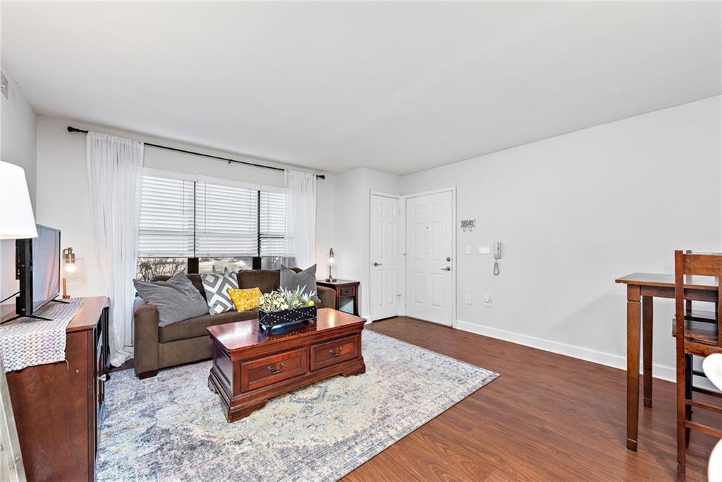 905 Washington Street 103