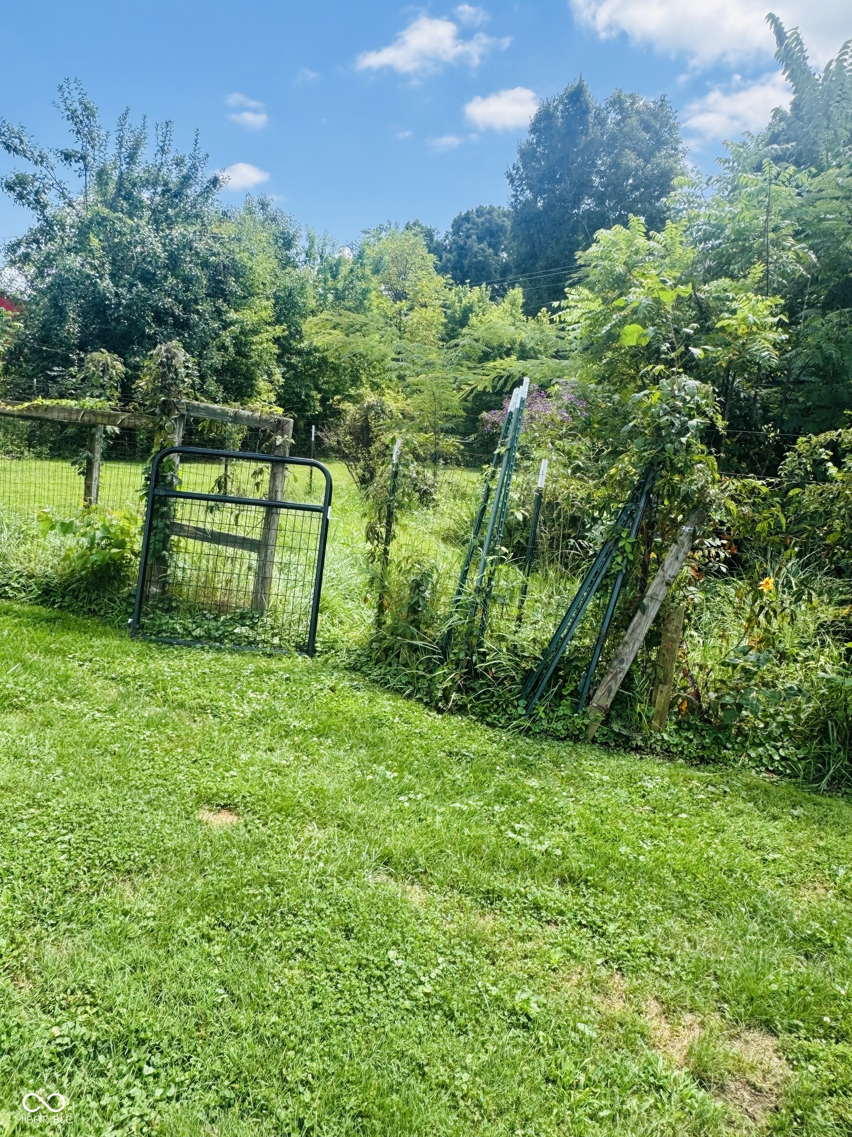 8817 W Gardner Road