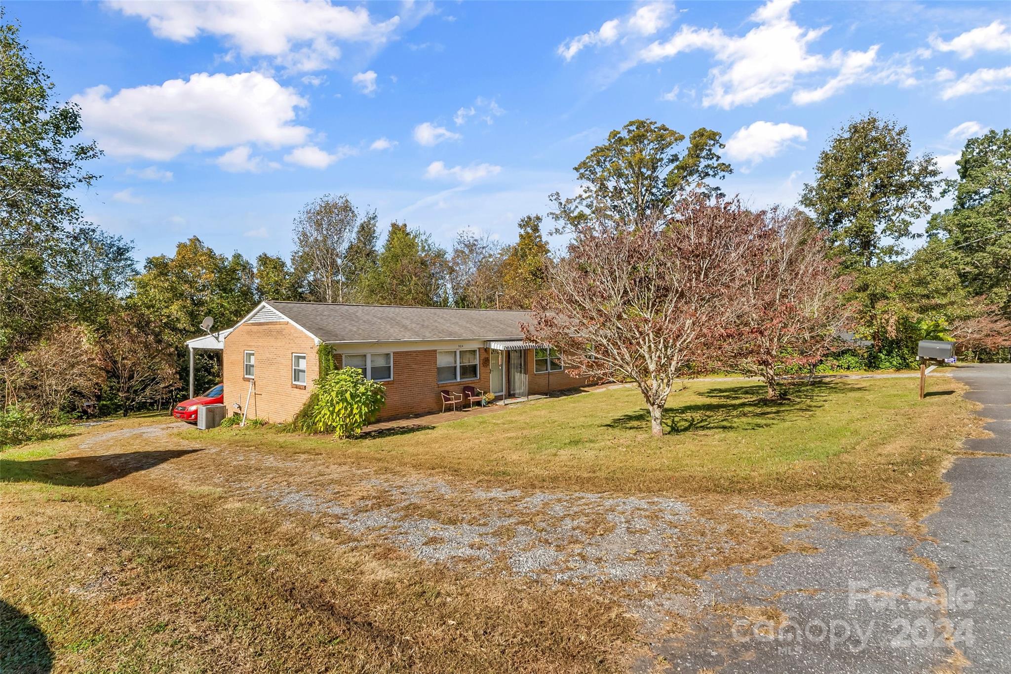 202/204 Barbour Drive