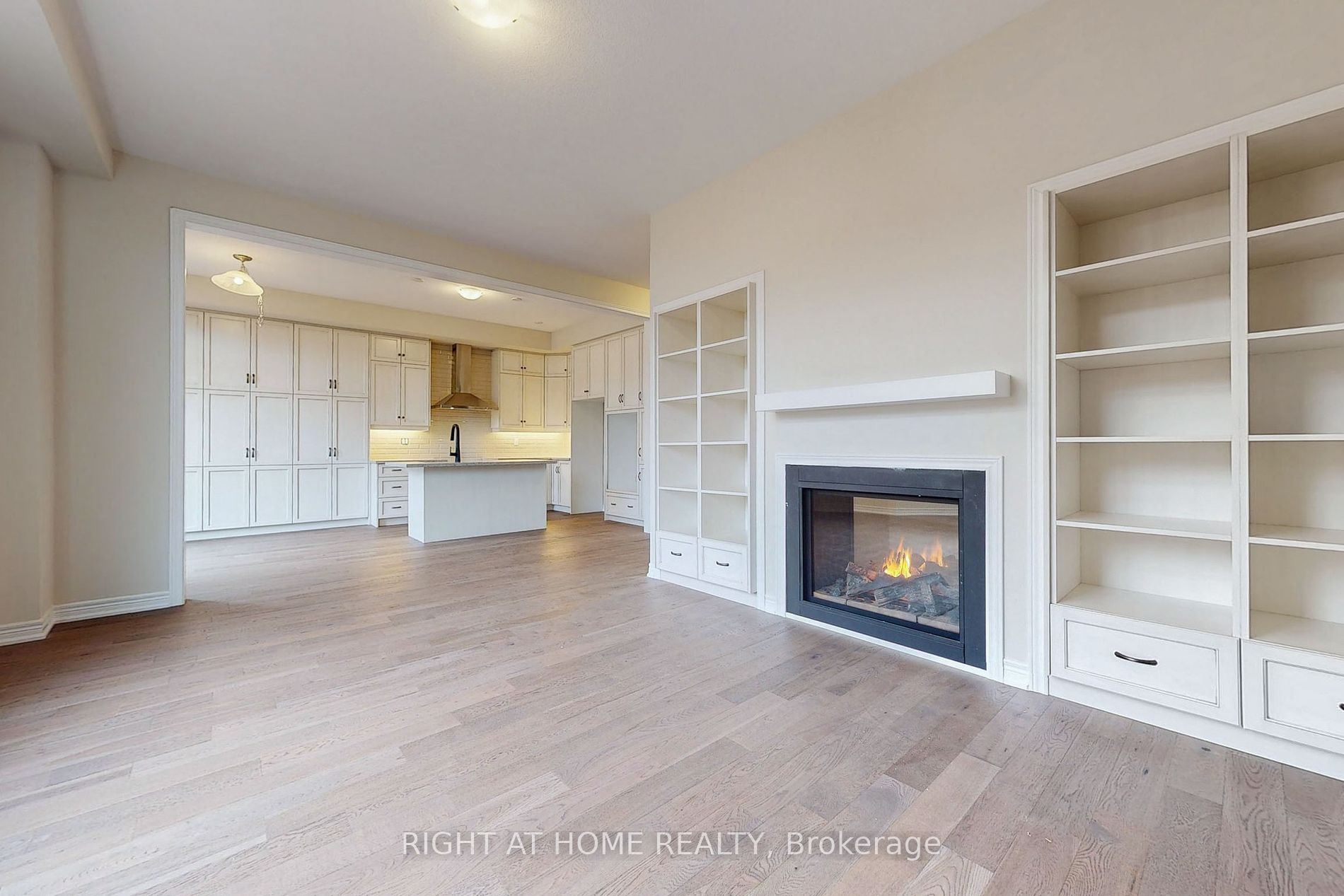 91 Starfire Cres