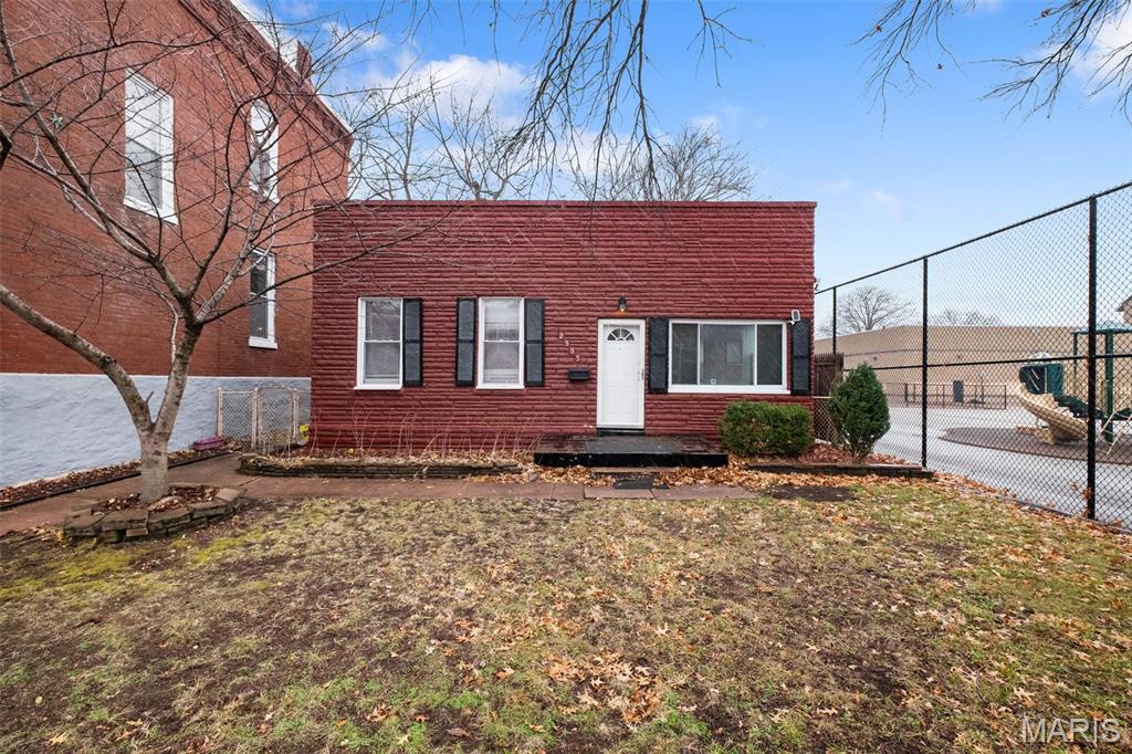 2335 Louisiana Avenue