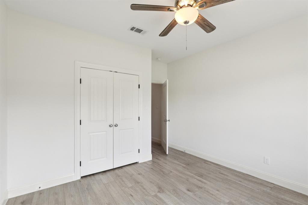 1702 Kings Lane