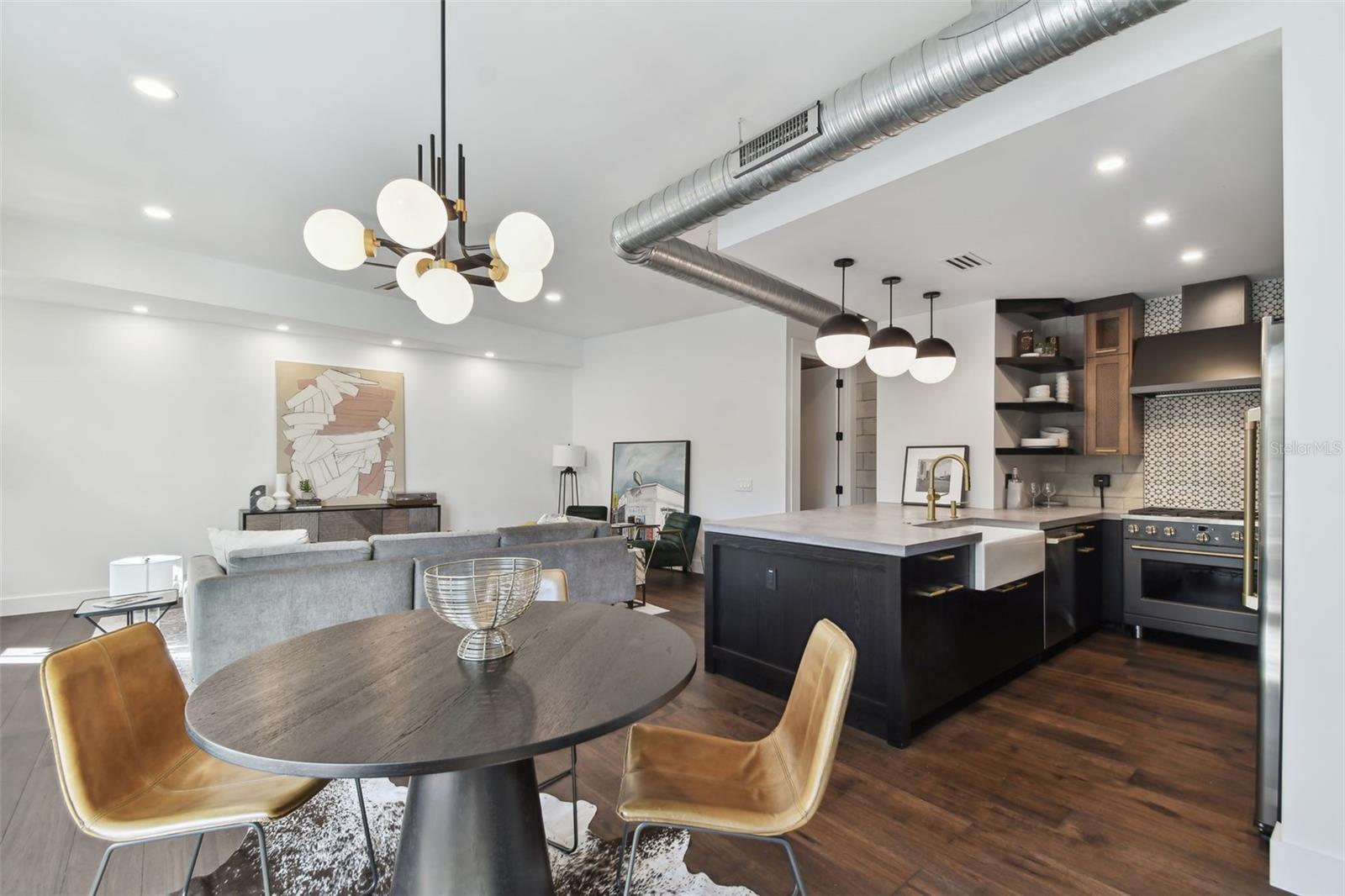 1312 W Azeele Street 1