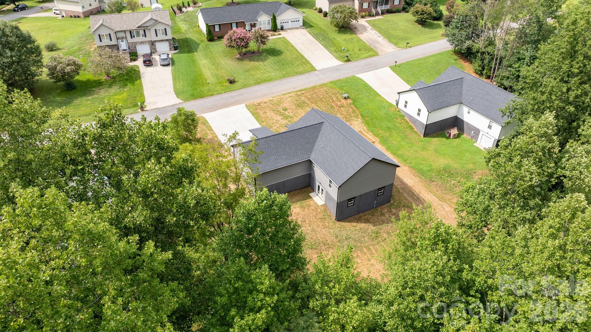 128 Buck Shoals Circle