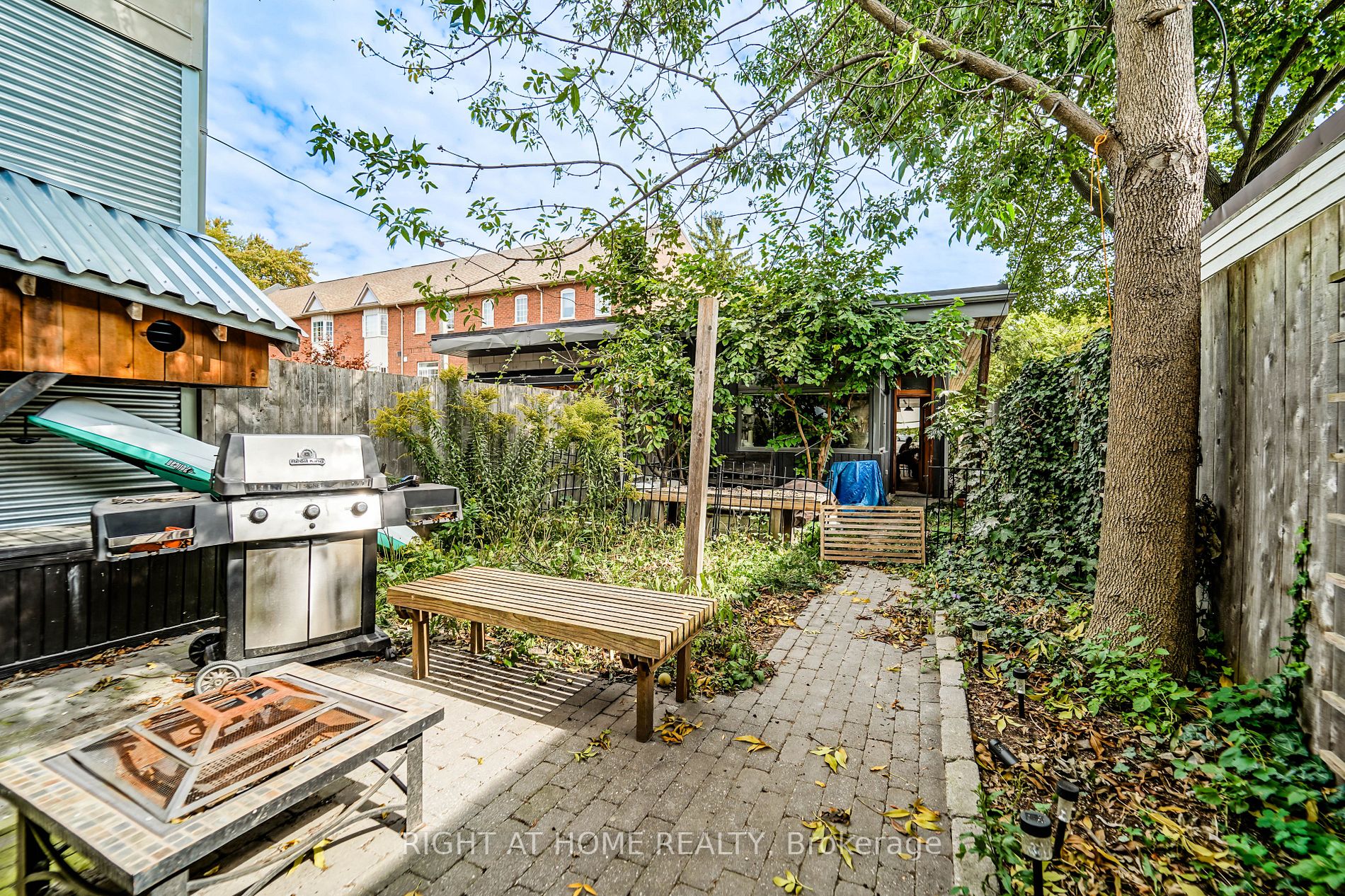 303 Coxwell Ave