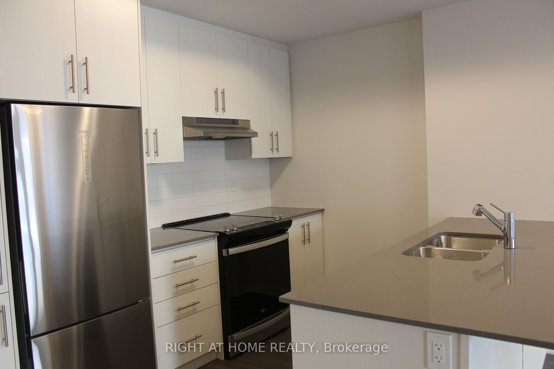 40 William Jackson Way 132