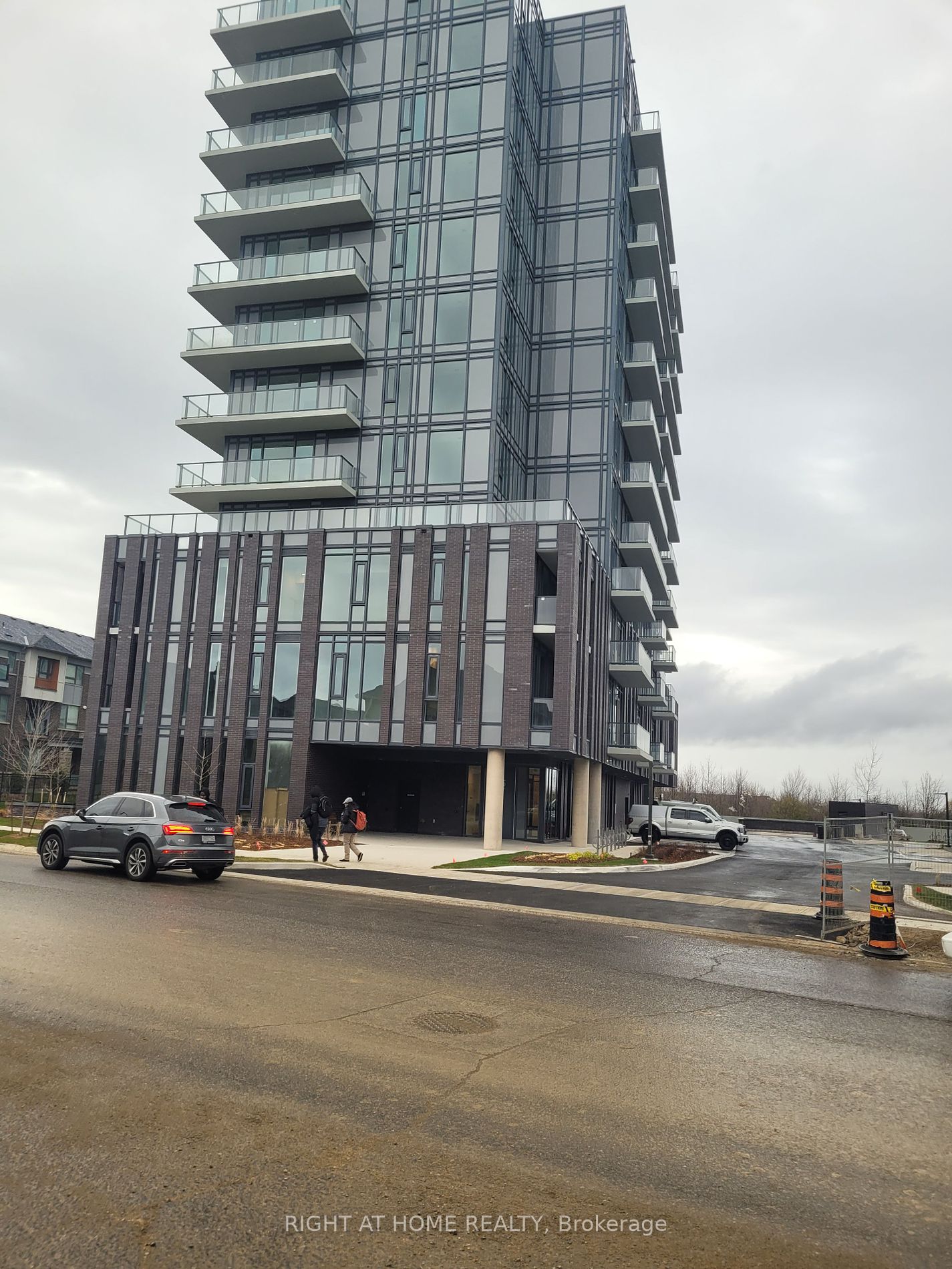 225 Veterans Dr 508
