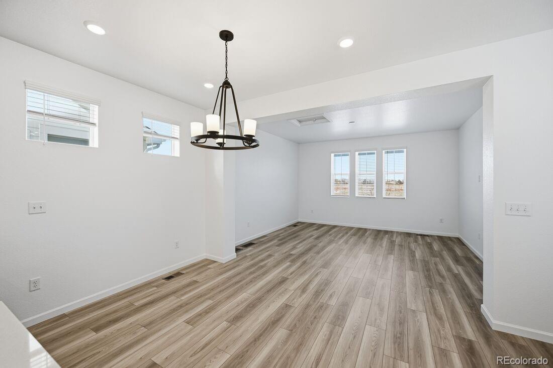 1185 Prospect Aly