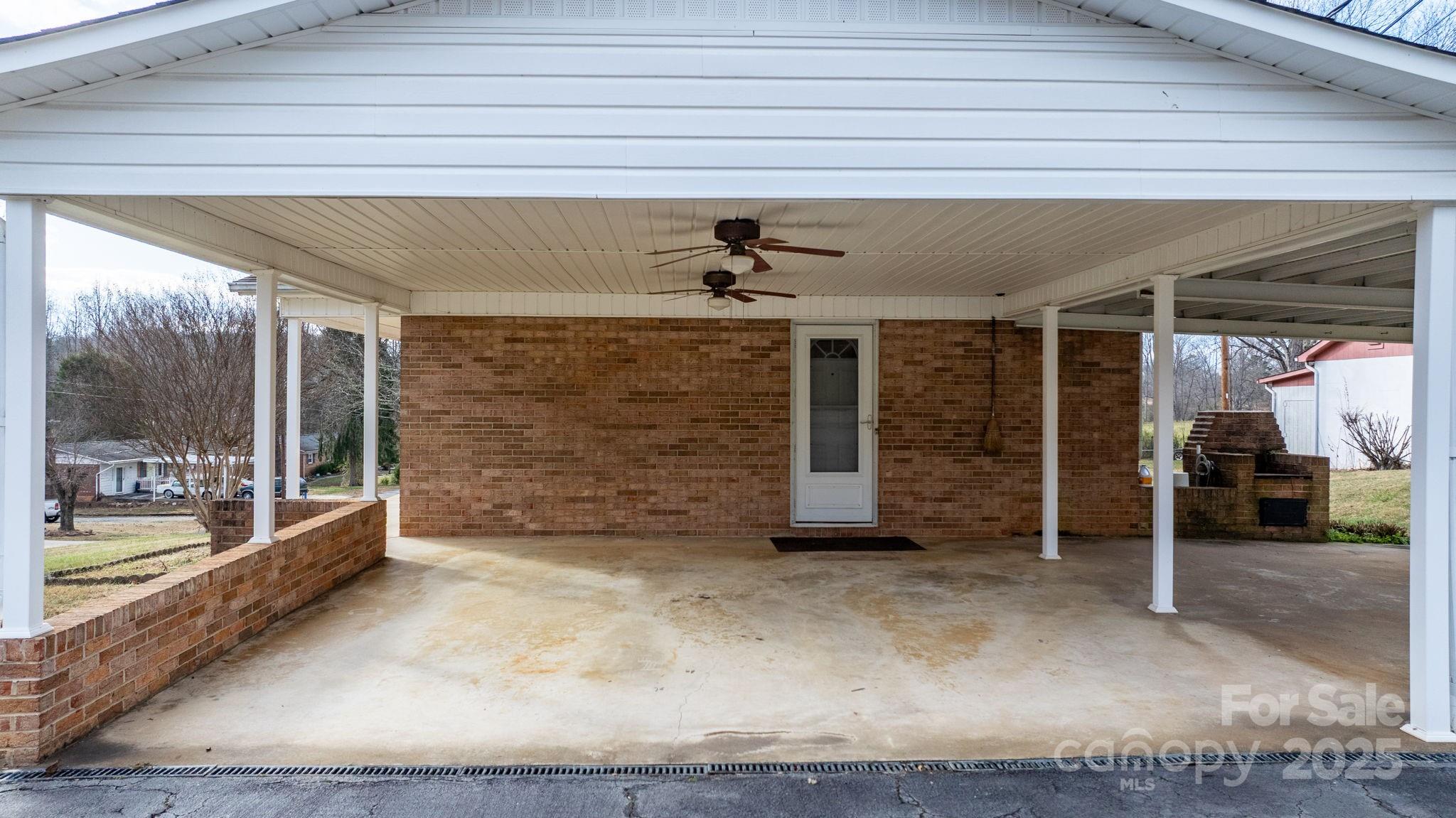 902 Greenwood Place