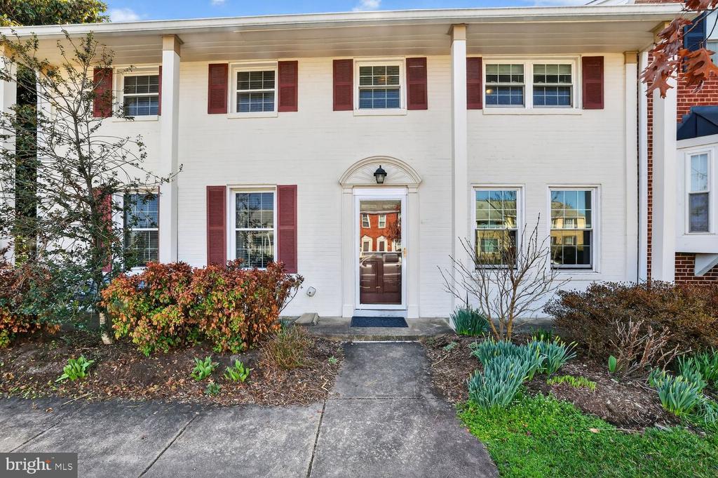 2515 N Dearing Street