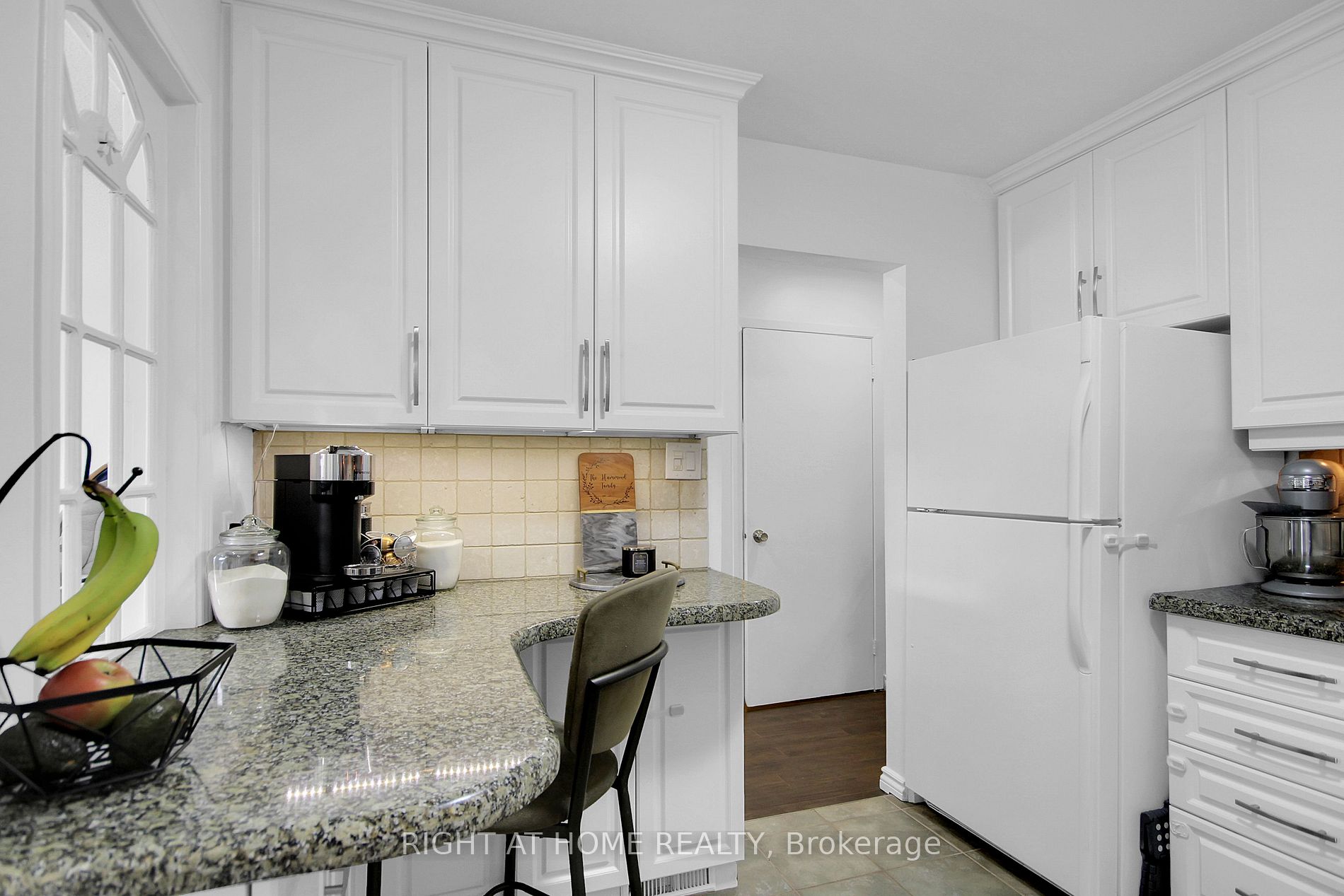 2126 Canberra Pl