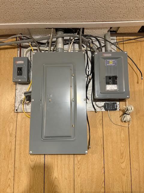 509 W Douglas Avenue