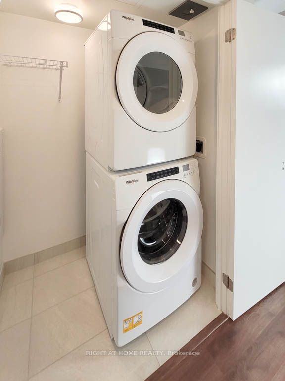 30 Samuel Wood Way 1003