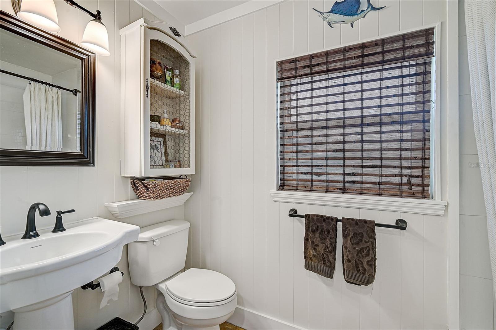 400 Nokomis Avenue S