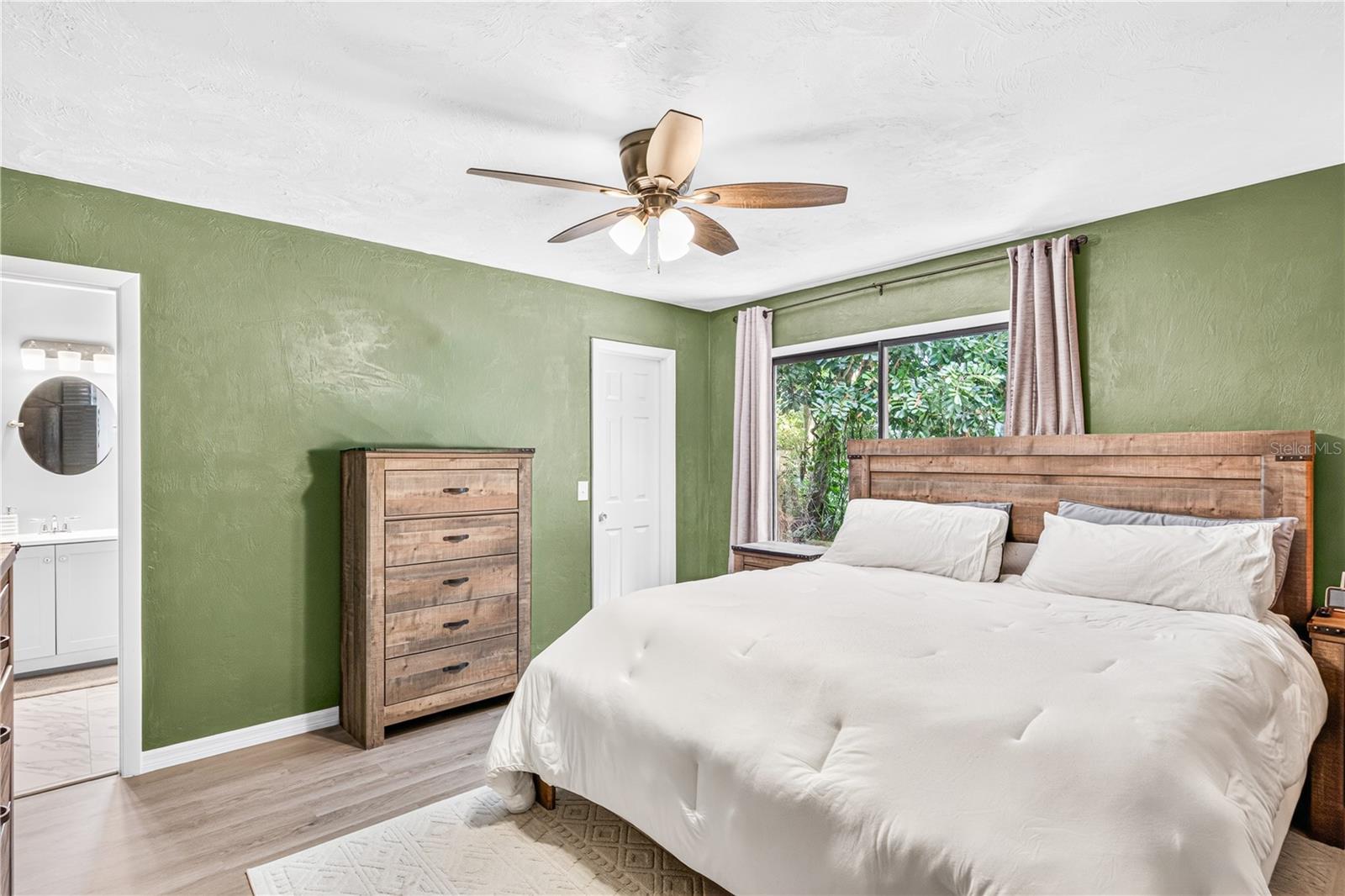 Property View 23