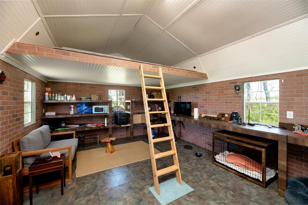 247 Private Road 14503