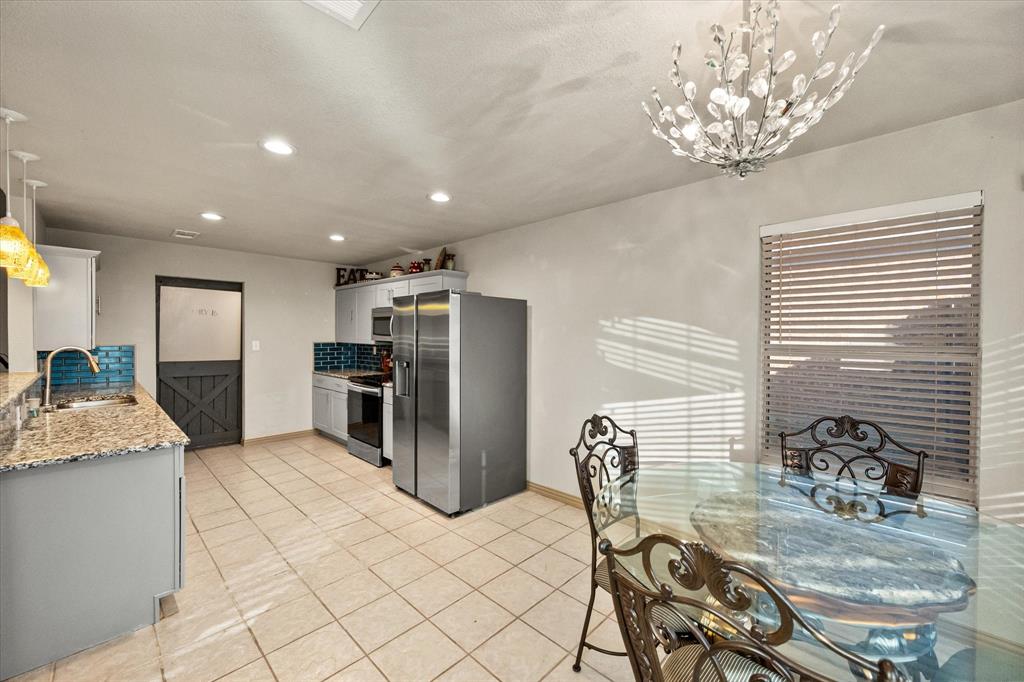 1708 Country Crest Lane