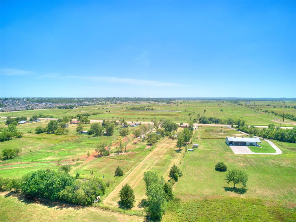 Nestled on over 2 scenic acres, this beautifully updated home offers the perfect blend of rural tranquility and modern accessibility. Enjoy peaceful country views while being only minutes from I-35, shopping, restaurants, and entertainment.

Inside, you'll find gorgeous ceramic tile throughout and a spacious floorplan that's ideal for hosting family and friends. The kitchen is both functional and stylish, featuring granite countertops, a new gas stove and dishwasher, and plenty of prep and storage space.

Additional updates include a newer roof, newer water heater, fresh exterior paint, and an aerobic septic system for peace of mind. An electric shop/shed offers extra room for hobbies or storage.

Located in a popular school district, this property truly offers the best of both worlds—serene rural living with all the conveniences of town just minutes away. Don’t miss your chance to own this rare gem!