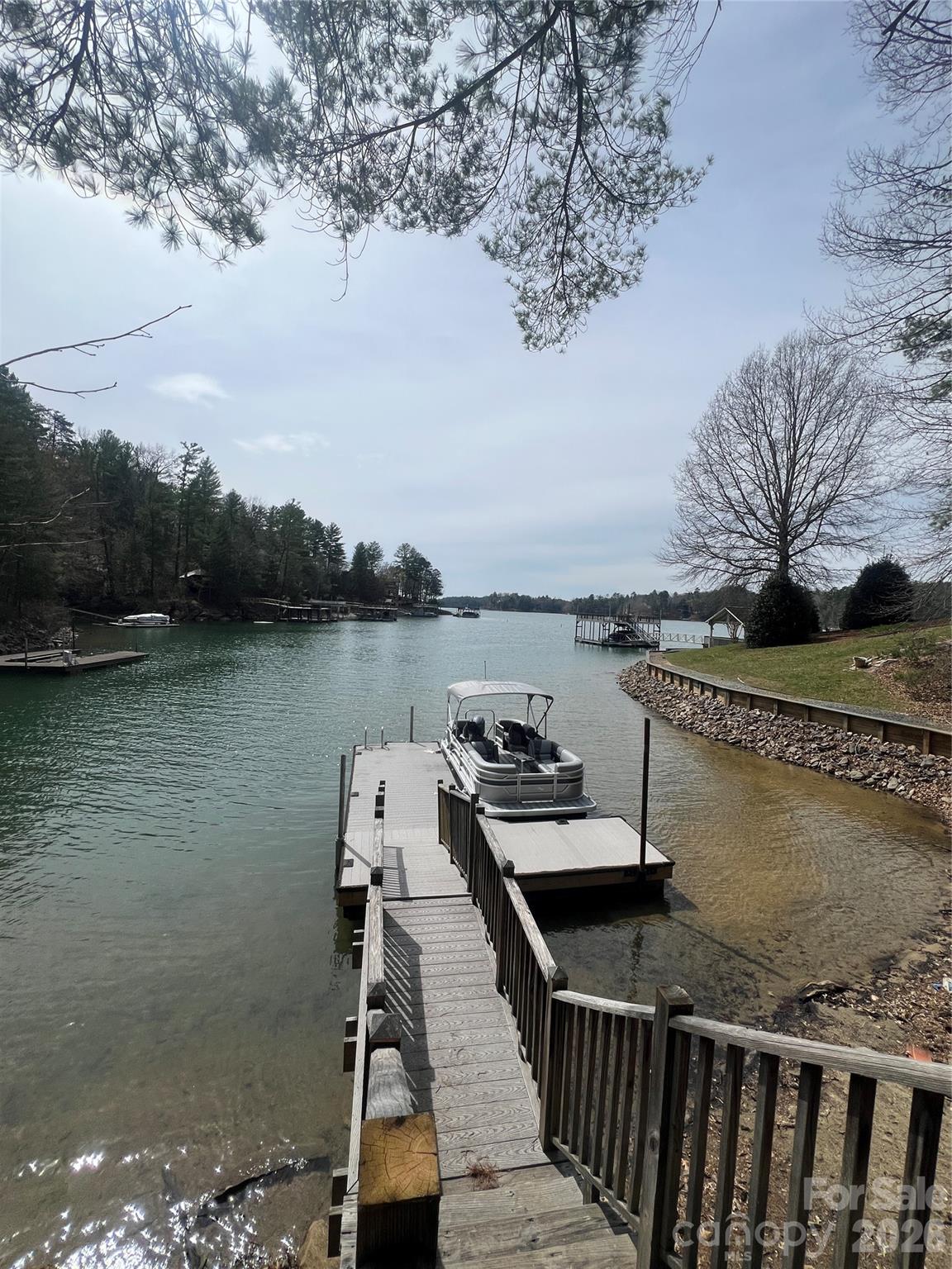 1600 Lillians Point Court 33