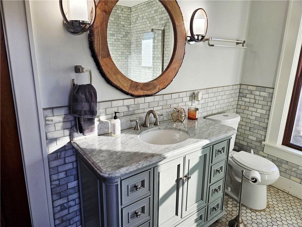 33253 Cedar Niles Road