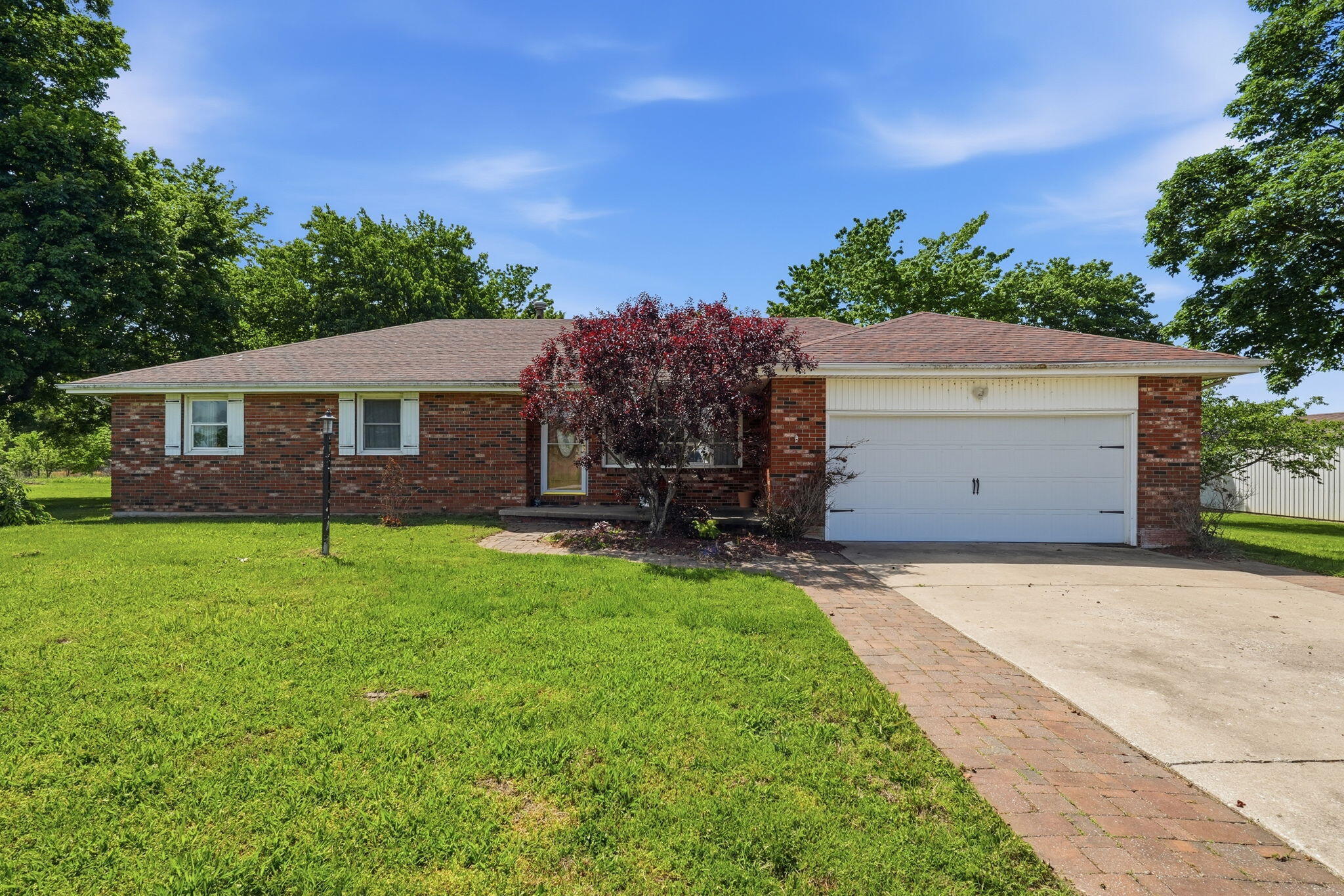 2643 N Farm Road 75