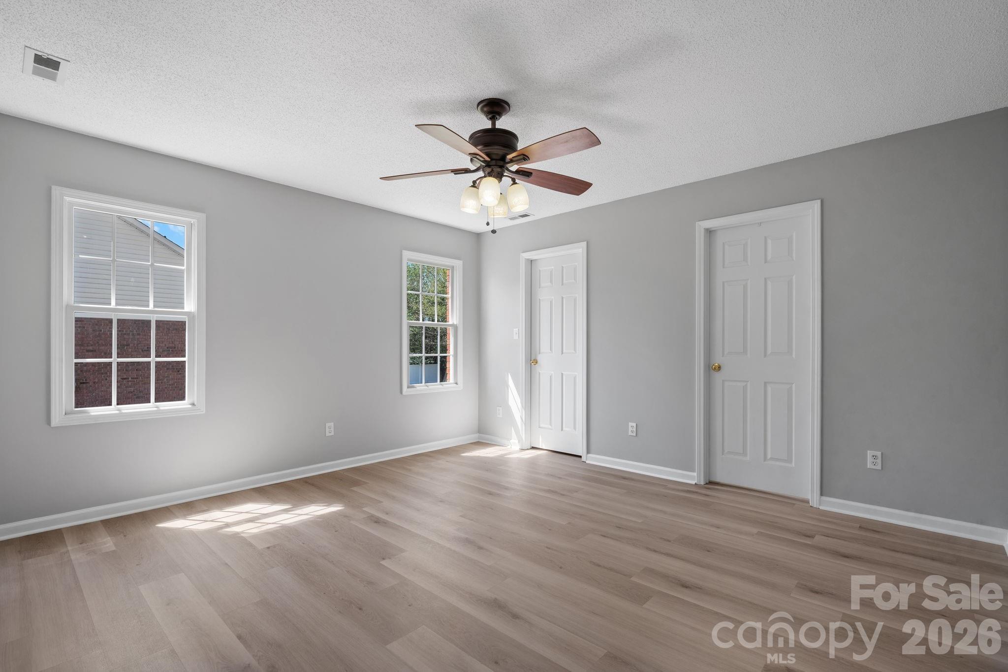 1420 Farmington Hills Drive