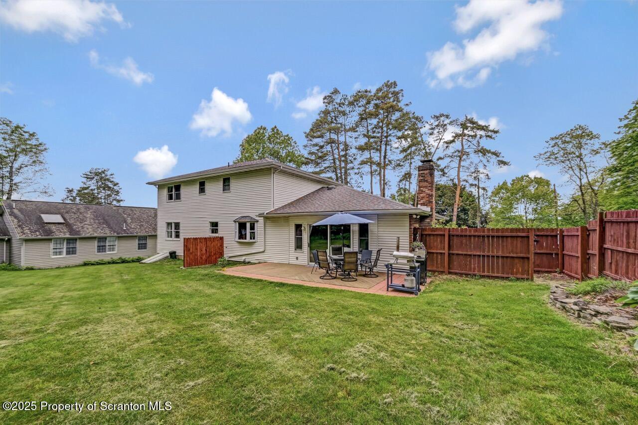 1001 Woodland Way