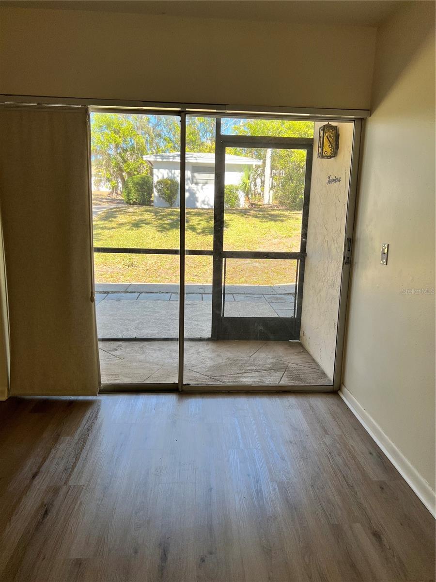 711 Springer Drive 14