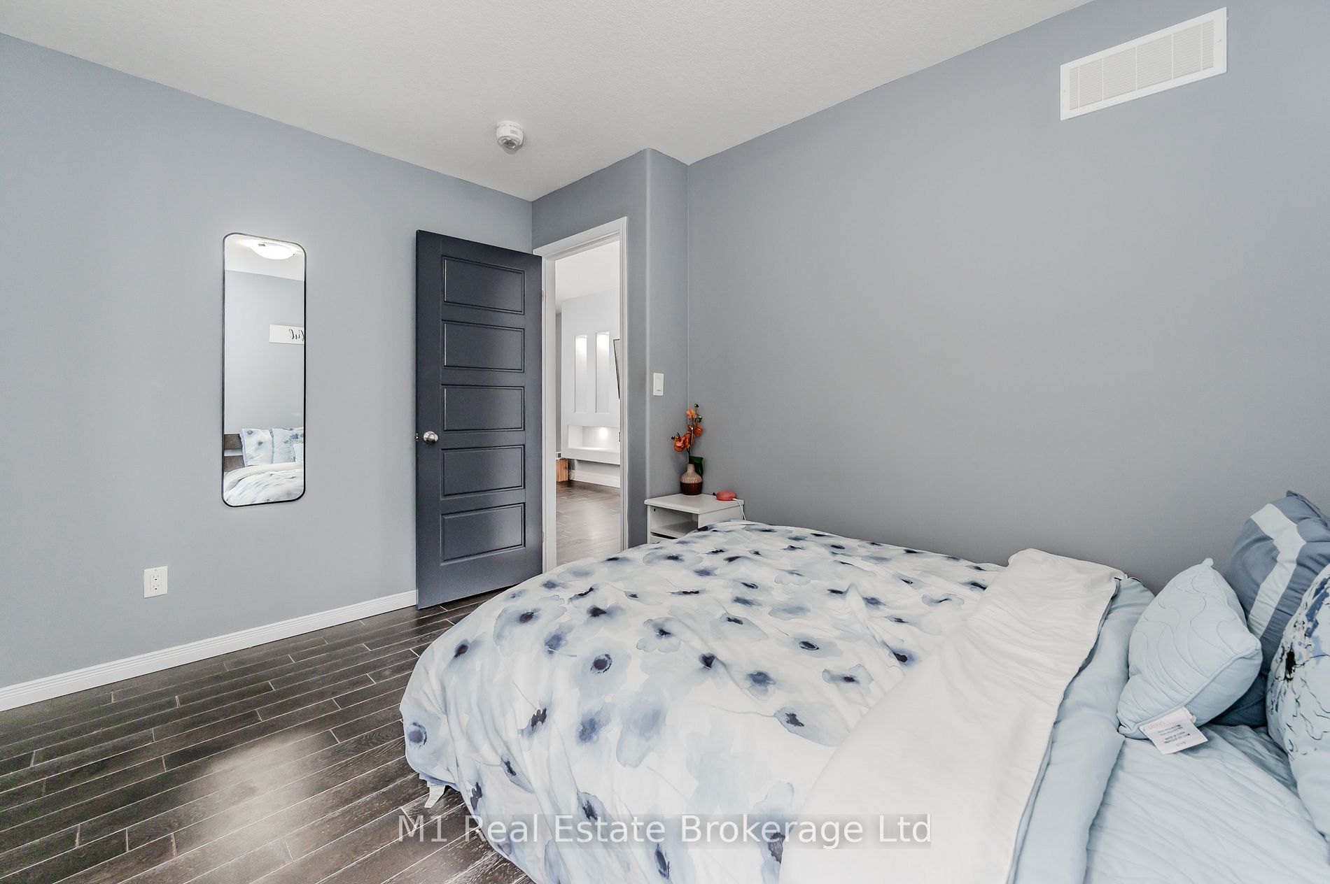 59 Netherwood Rd