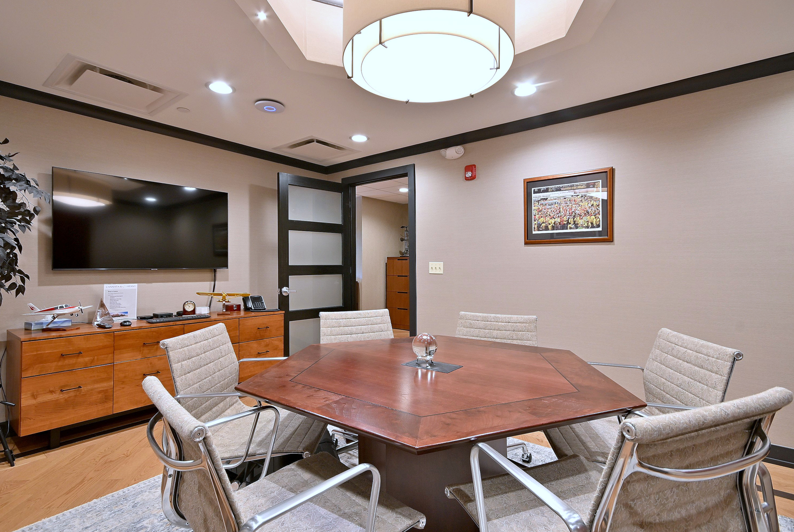 25 E Main Street 202