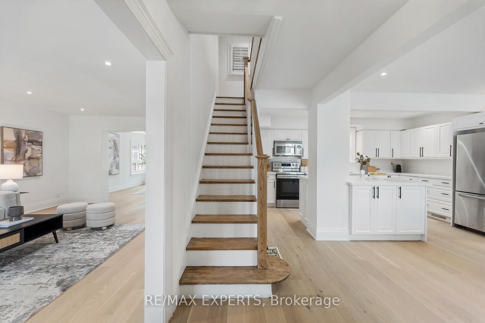 1080 Kipling Ave