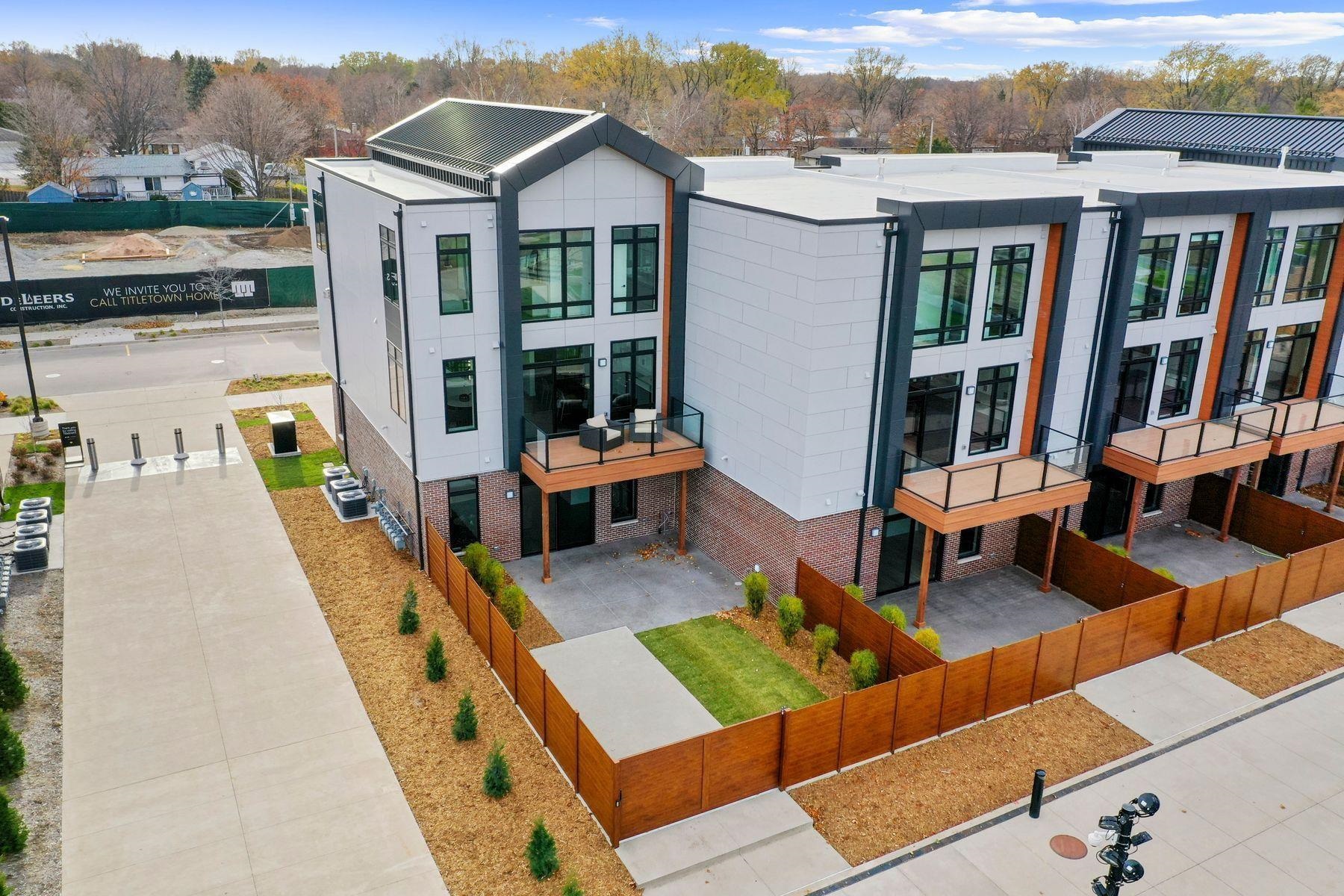 1144 BROOKWOOD Drive