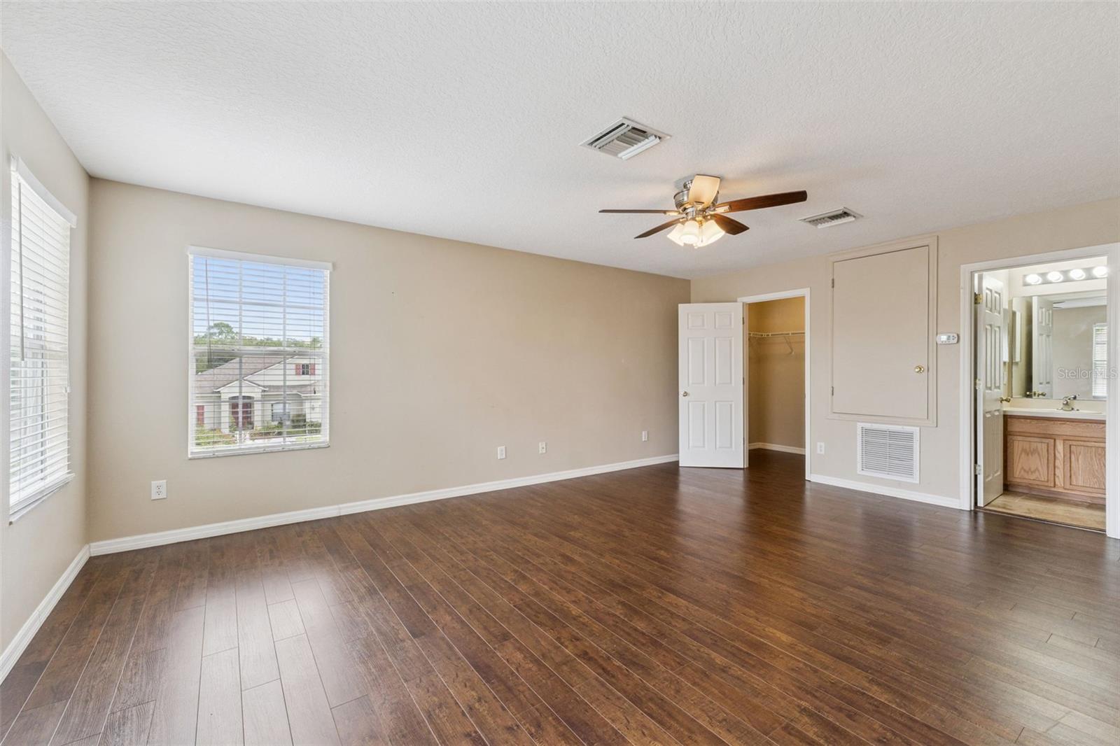 2066 Gloria Oak Court