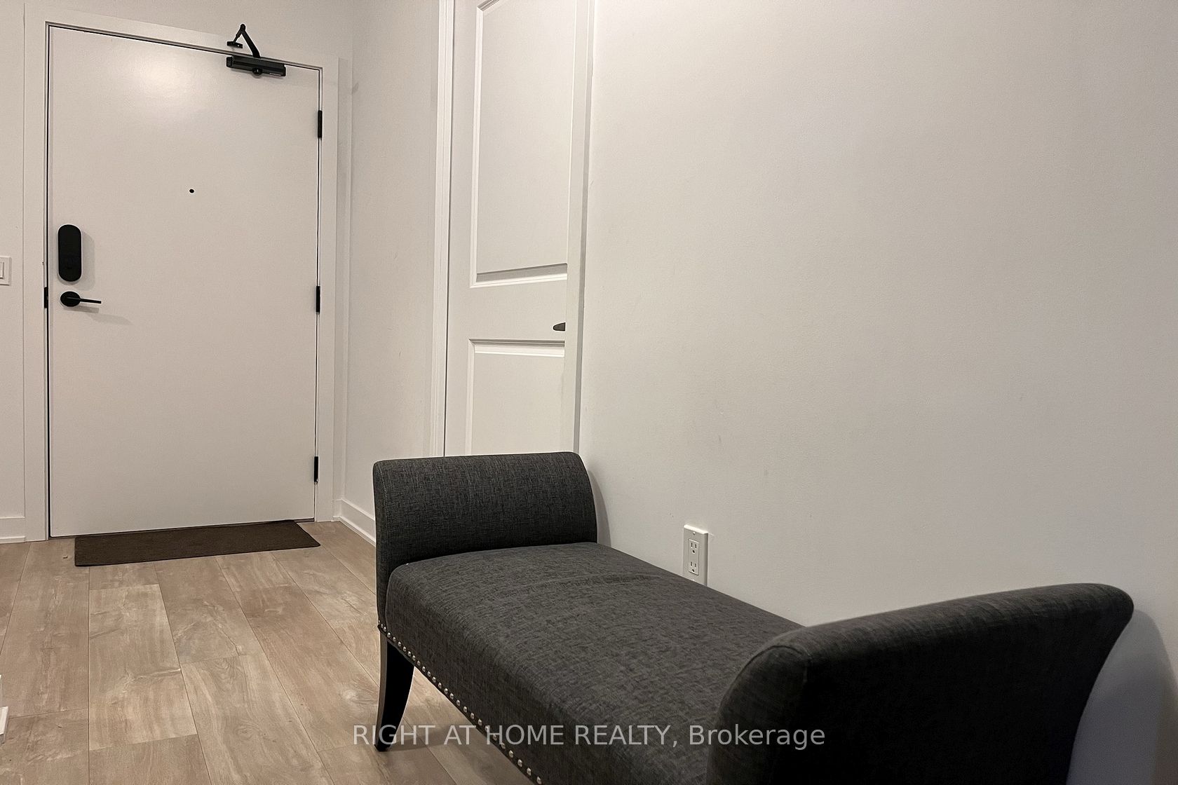 4655 Metcalfe Ave 306