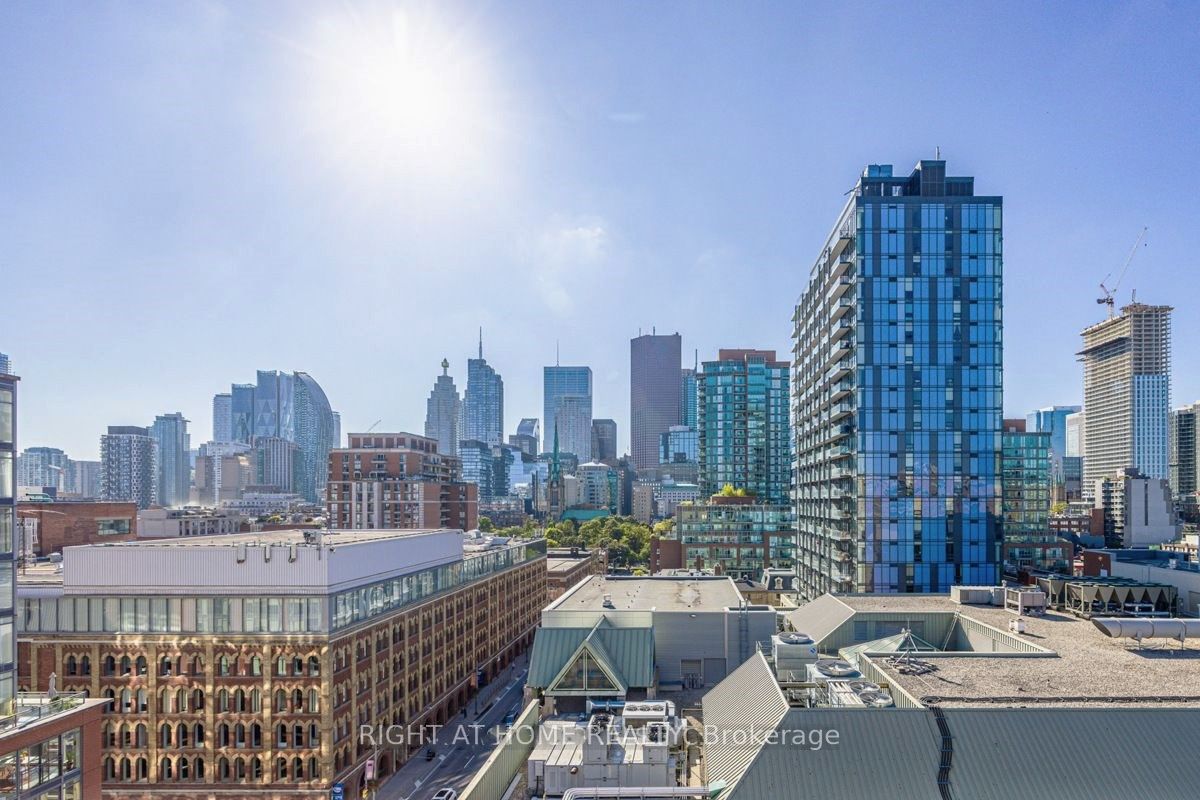 330 E Adelaide St 803