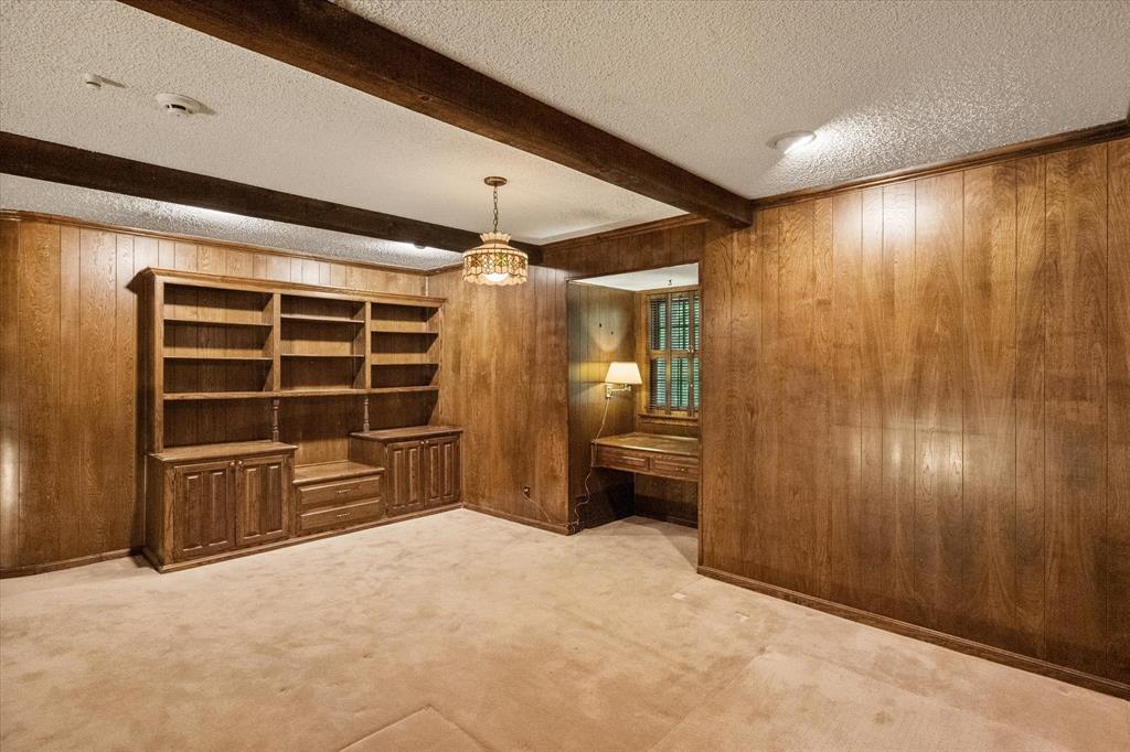 2114 Cross Creek Court