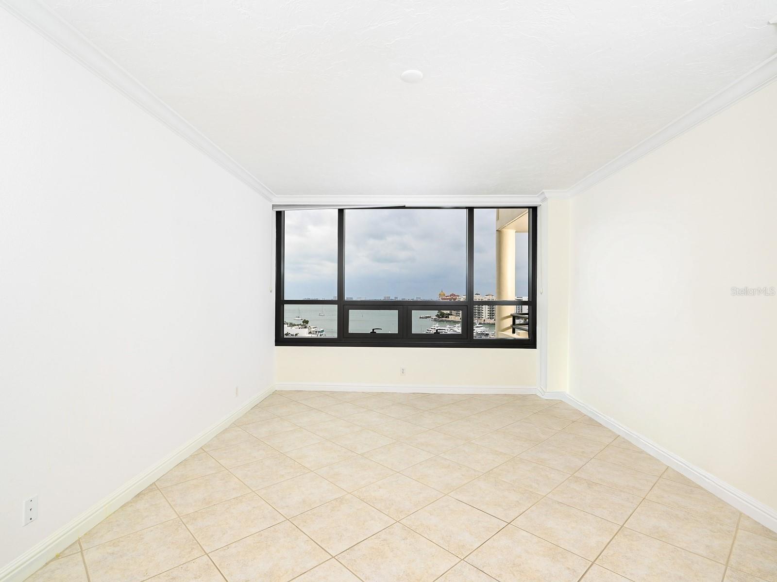 1255 N Gulfstream Avenue 1106